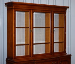VINTAGE YEW WOOD DISPLAY CABiNET MADE BY BRADLEY ENGLAND