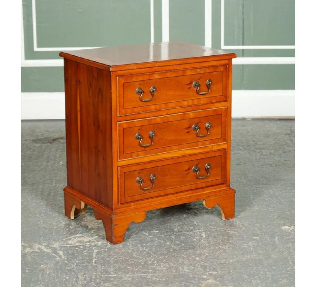 We are delighted to offer for sale this lovely Yew wood Georgian style chest of drawers.

A well-made and solid piece, very lovely in any room. We have lightly restored this by cleaning it all over, hand waxed, and hand polished
