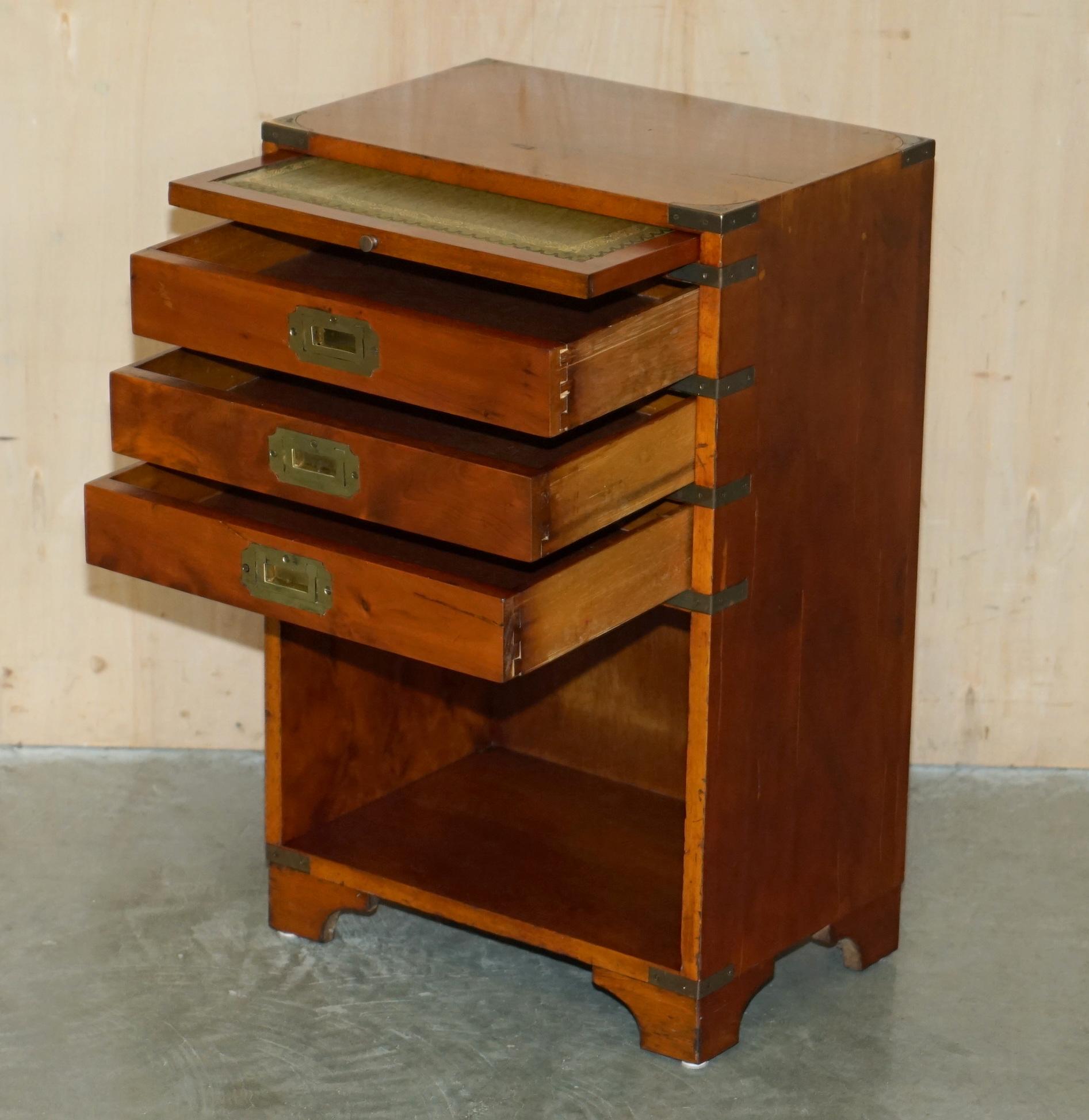 VINTAGE YEW WOOD & GREEN LEATHER MiLITARY CAMPAIGN SIDE TABLE LEATHER SLIP TRAY For Sale 3