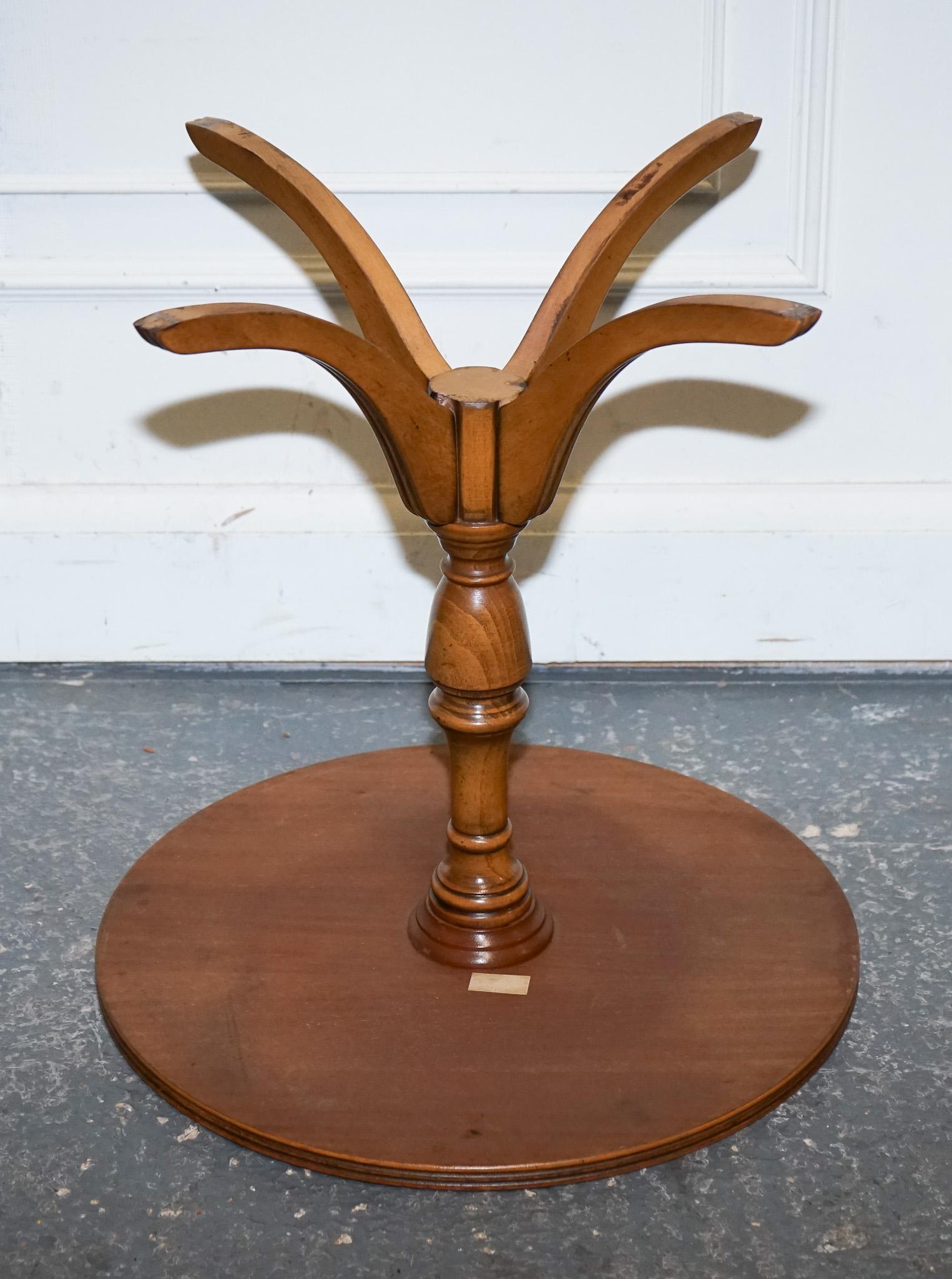 VINTAGE YEW WOOD SIDE END WiNE LAMP TABLE en vente 3