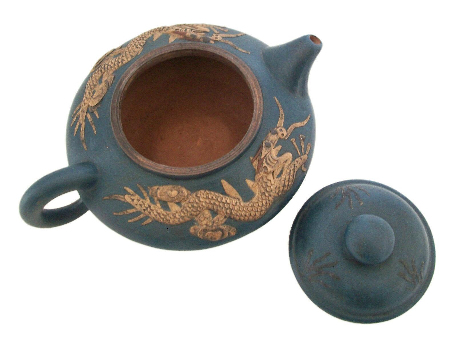 Vintage Yixing Zisha Teapot - Fine Carving/Glaze, Signed, China, 20th Century In Good Condition For Sale In Chatham, ON