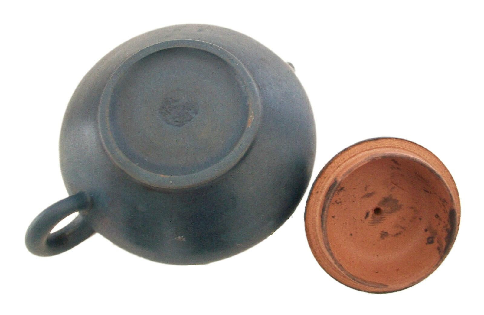 Ceramic Vintage Yixing Zisha Teapot - Fine Carving/Glaze, Signed, China, 20th Century For Sale