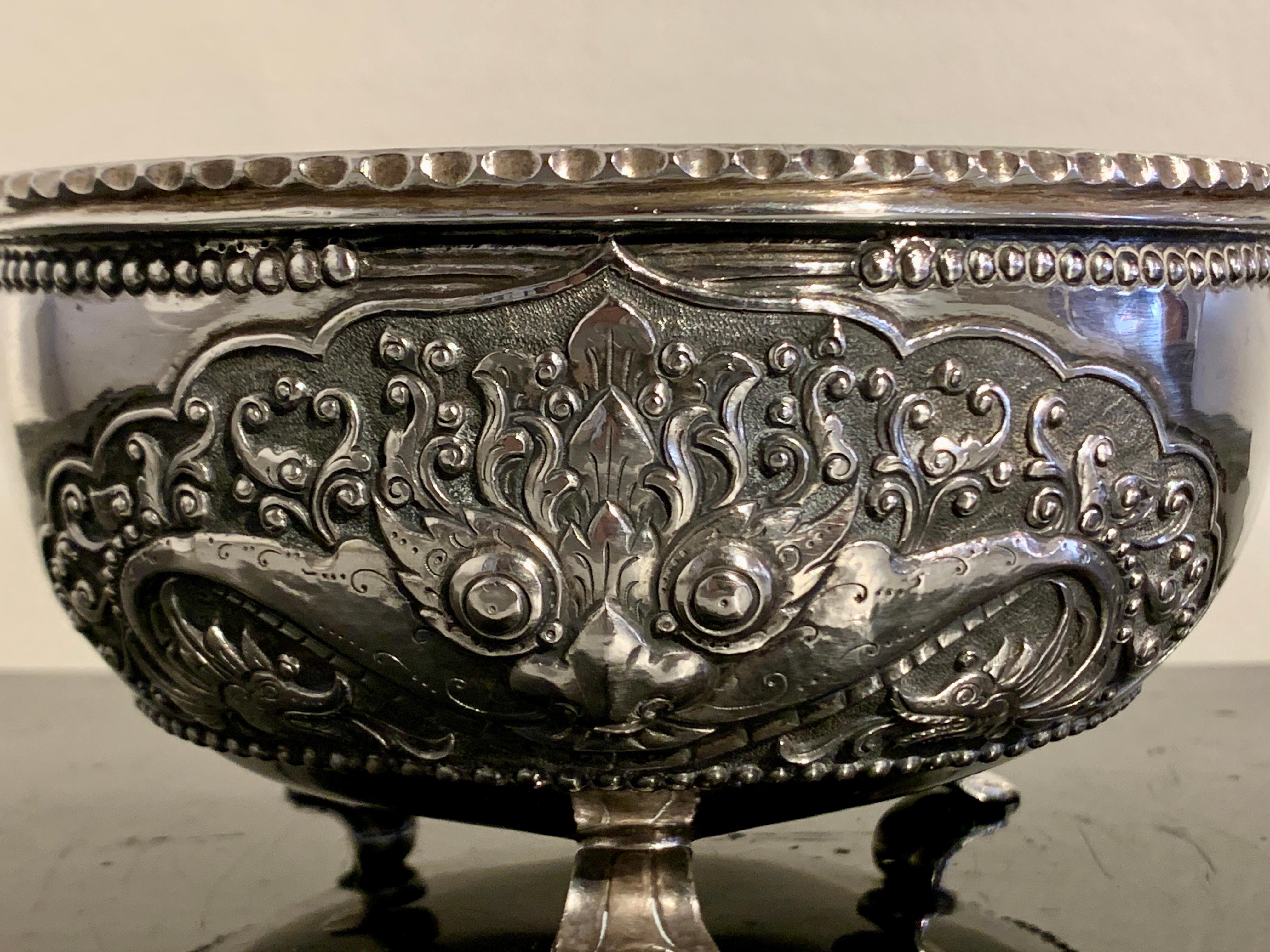 Repoussé Vintage Yogya Silver Kala Bowl by Tom's Silver, circa 1960's, Indonesia For Sale