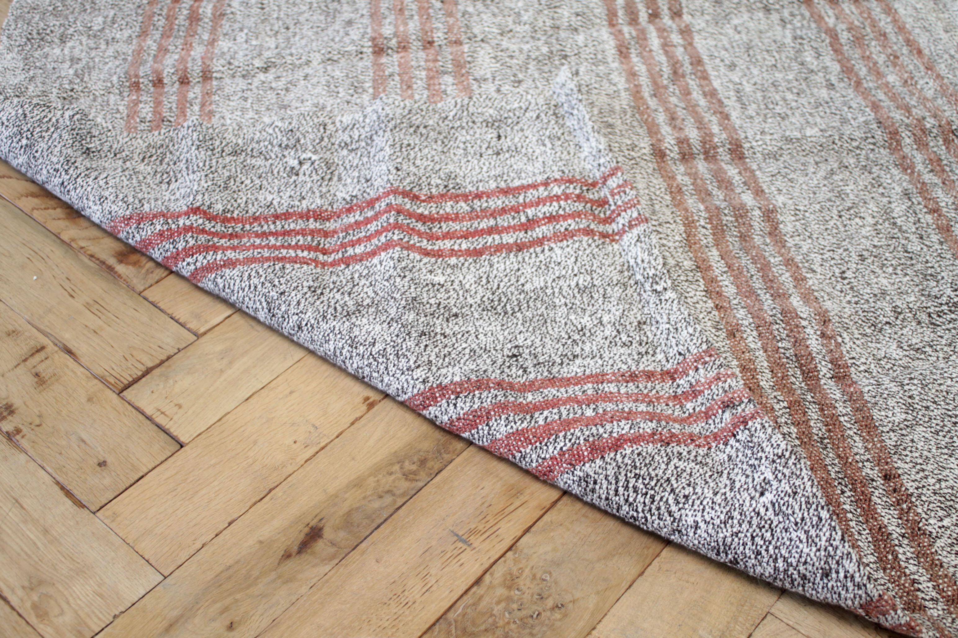 Minimalist Vintage York Flat-Weave Turkish Rug in Gray Cream and Light Coral Stripes For Sale