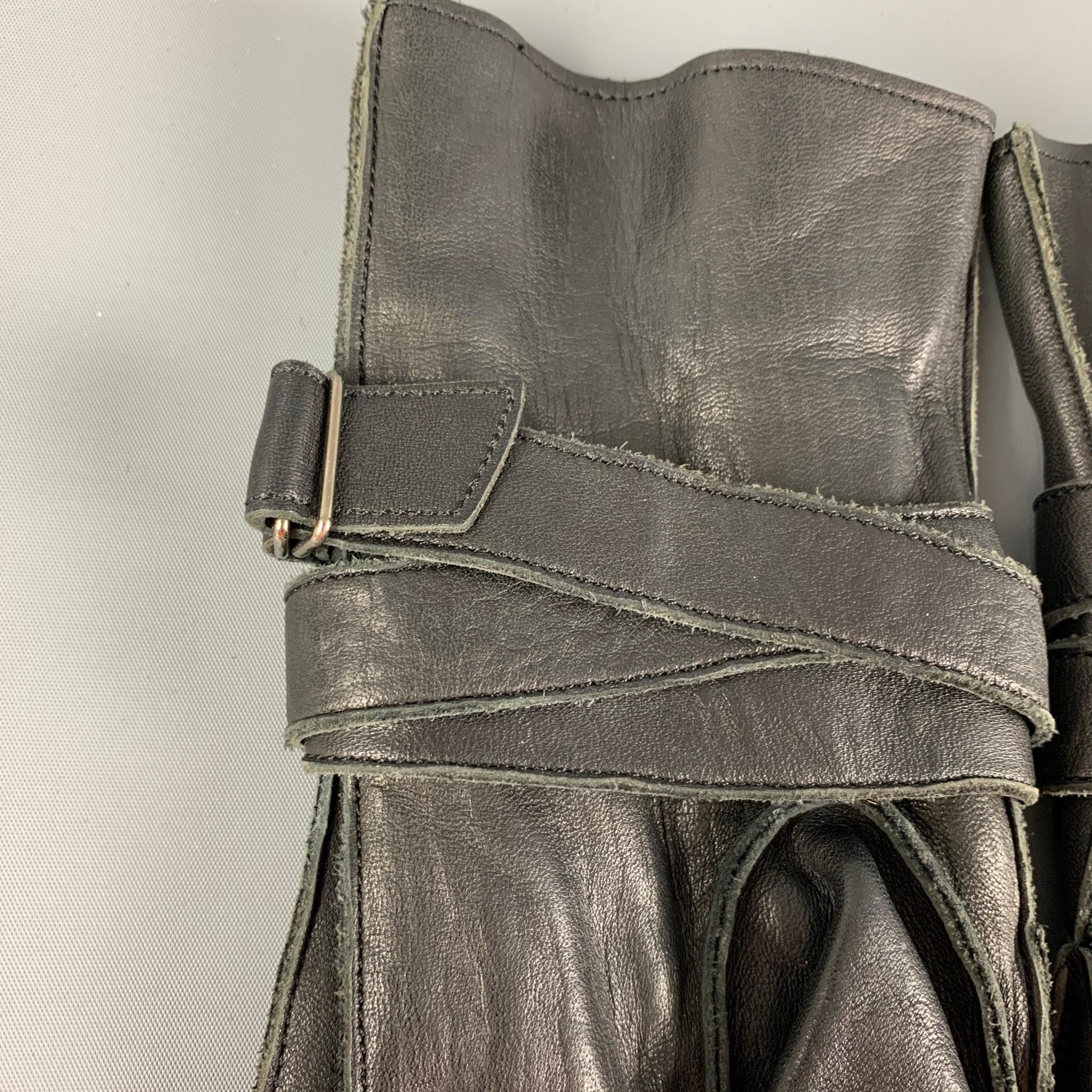 Vintage Y's by YOHJI YAMAMOTO Size One Size Black Leather Gloves In Good Condition For Sale In San Francisco, CA