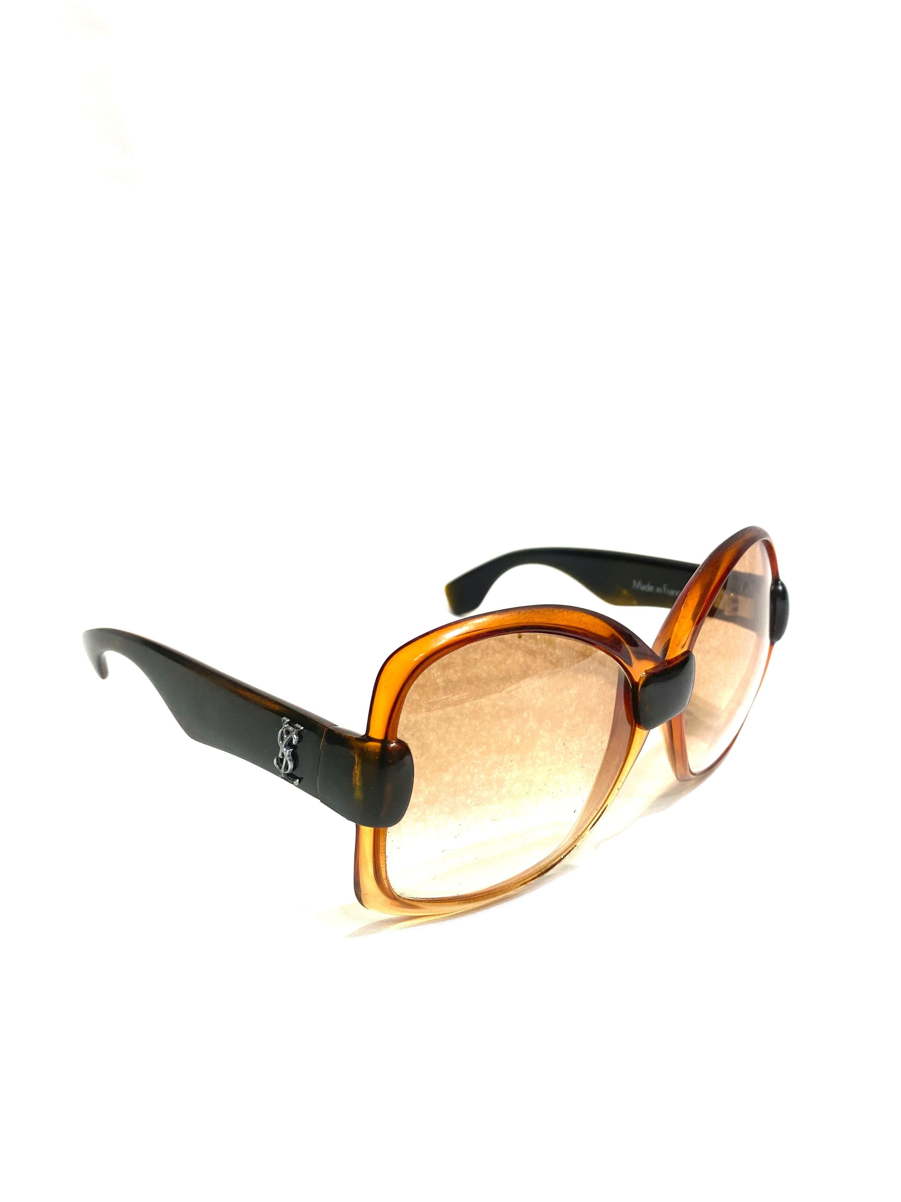 Vintage YSL Brown und Schwarz Quadratische Sonnenbrille im Zustand „Hervorragend“ im Angebot in Beverly Hills, CA