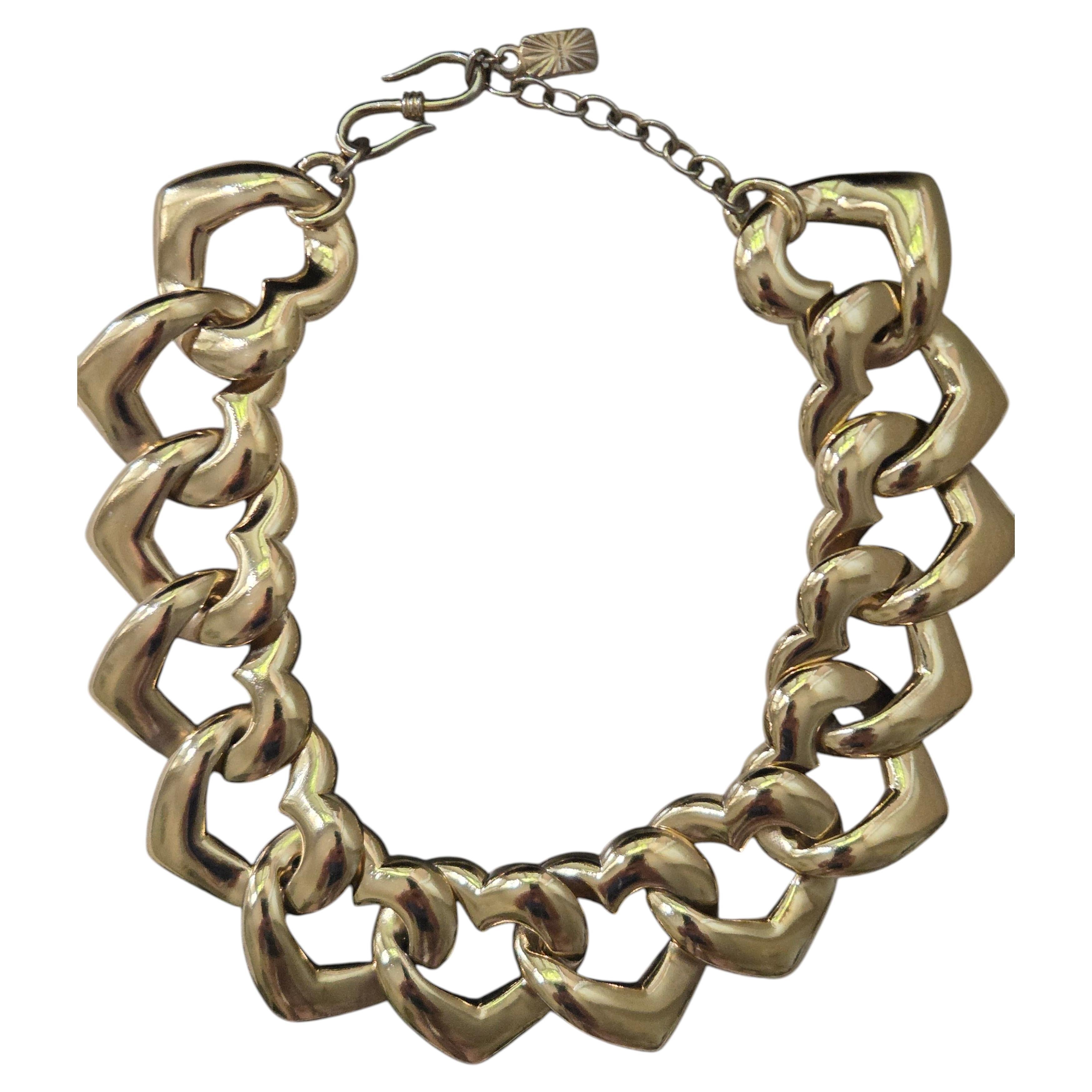 Collier vintage YSL en forme de cœur, signé Goossens, par en vente