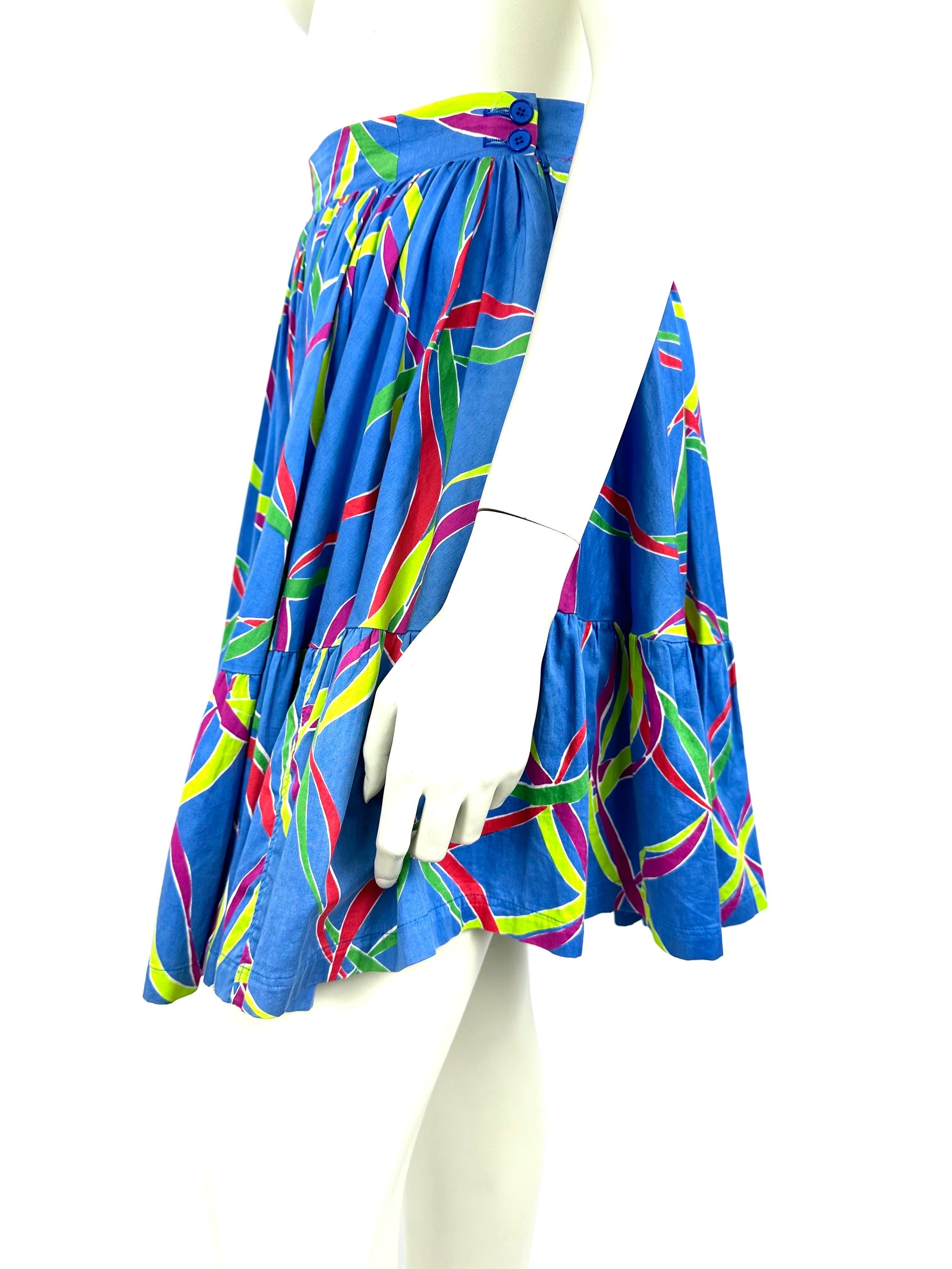 Vintage Ysl skirt Asymmetrical. collection S/S 1991 In Good Condition For Sale In L'ESCALA, ES