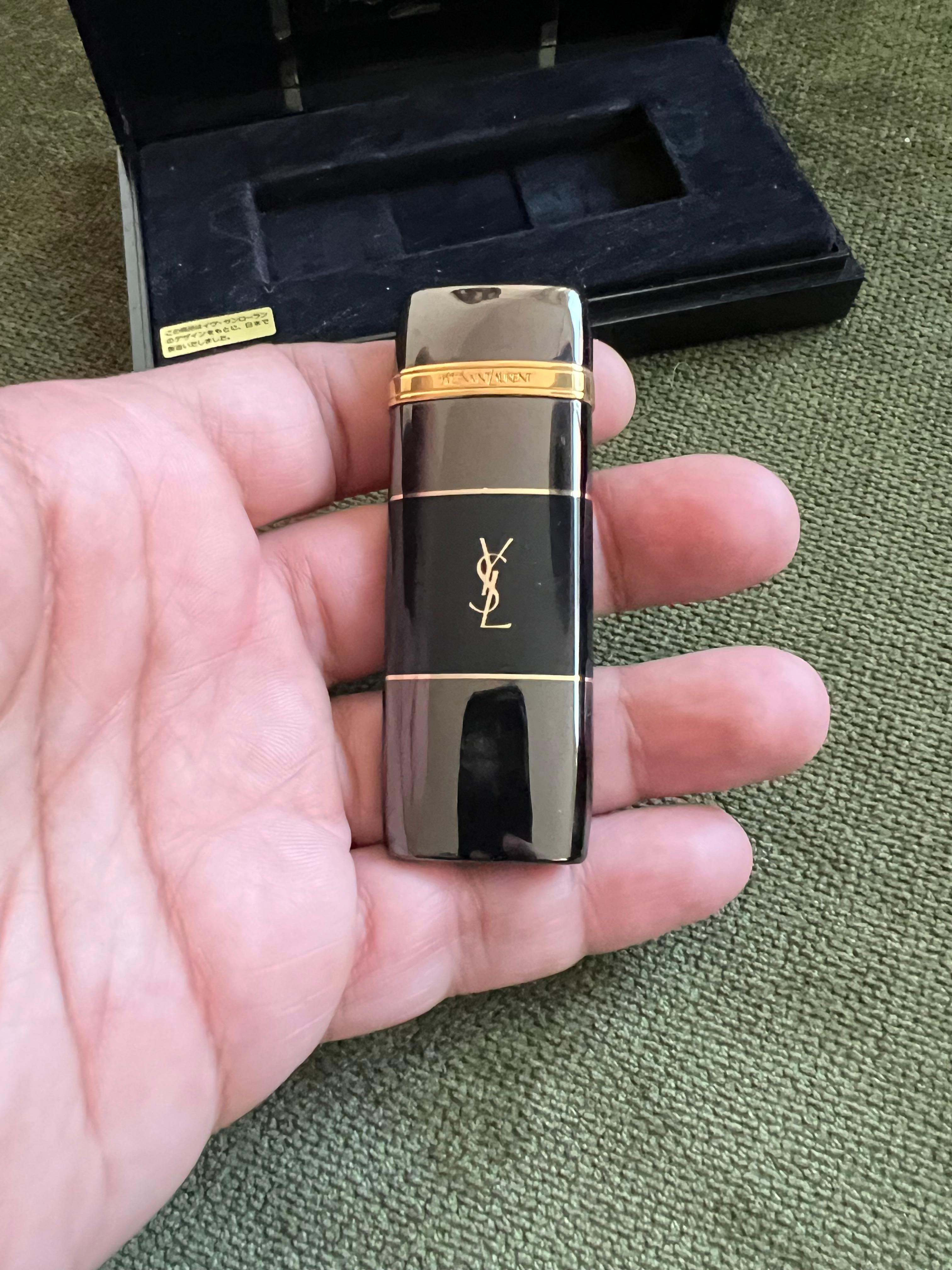 Vintage YSL Yves Saint Laurent Retro-Leuchte im Vintage-Stil, ca. 1980er Jahre Originalgehäuse für Damen oder Herren im Angebot