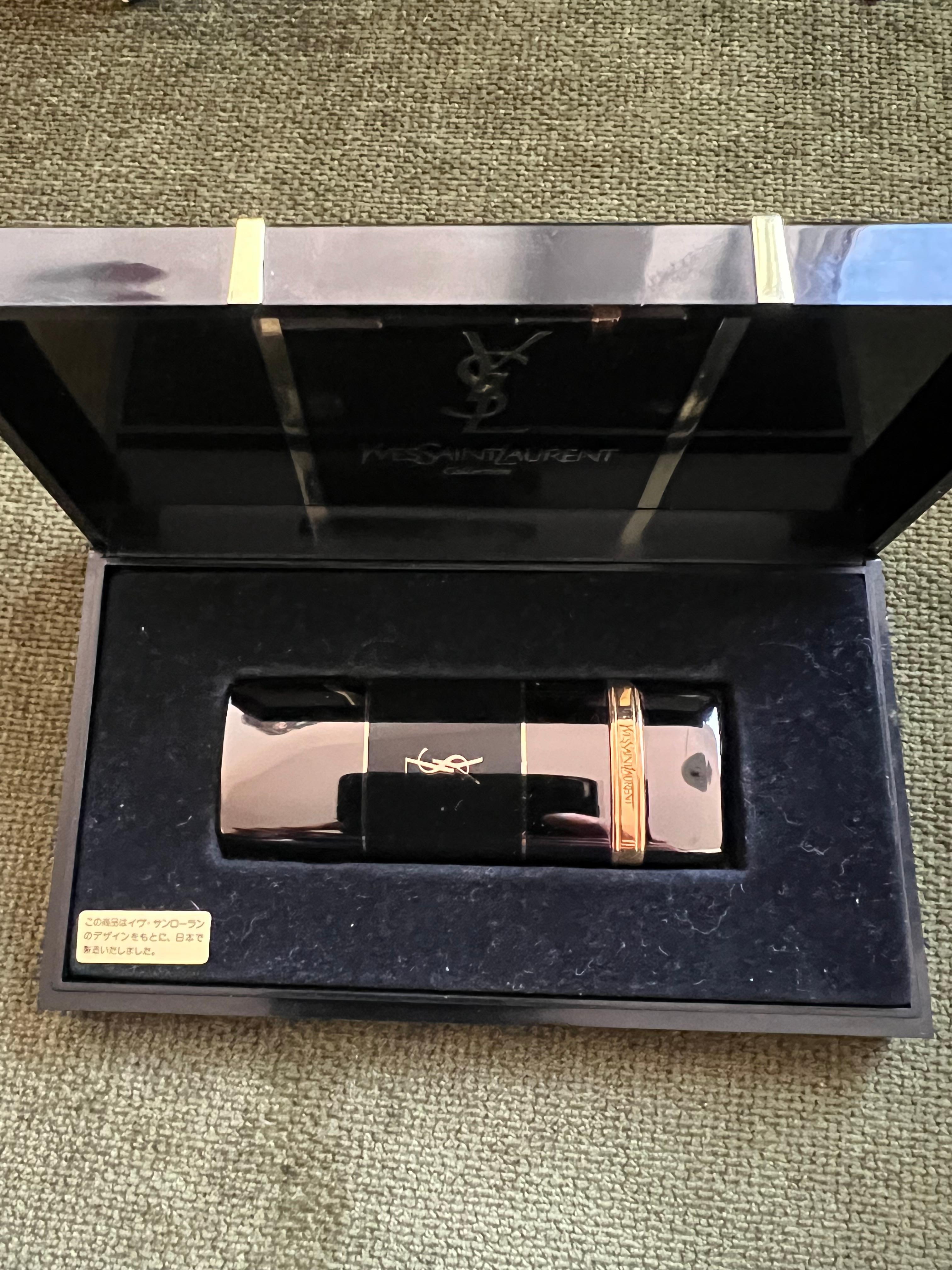 Vintage YSL Yves Saint Laurent Retro-Leuchte im Vintage-Stil, ca. 1980er Jahre Originalgehäuse im Angebot 2