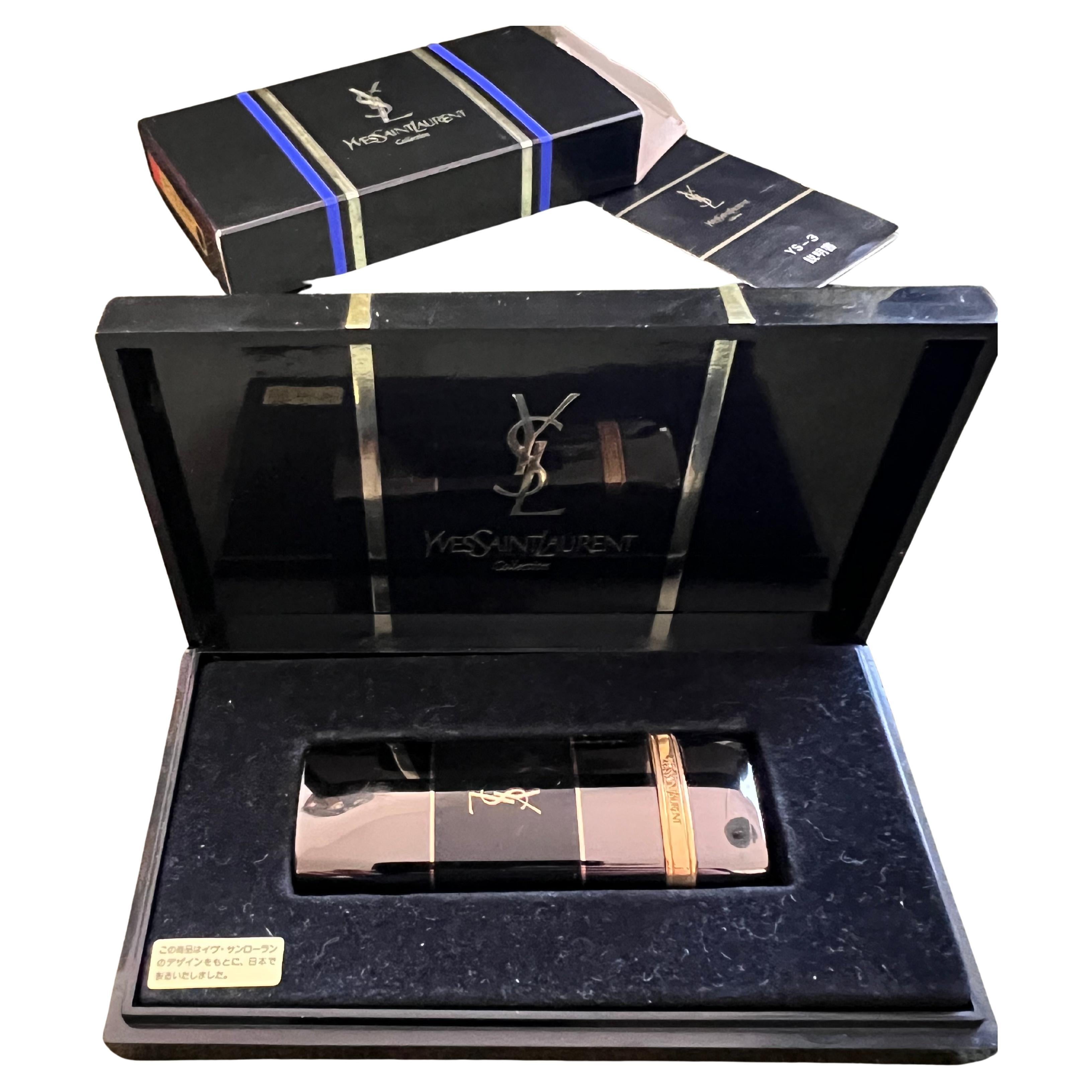Vintage YSL Yves Saint Laurent Retro-Leuchte im Vintage-Stil, ca. 1980er Jahre Originalgehäuse