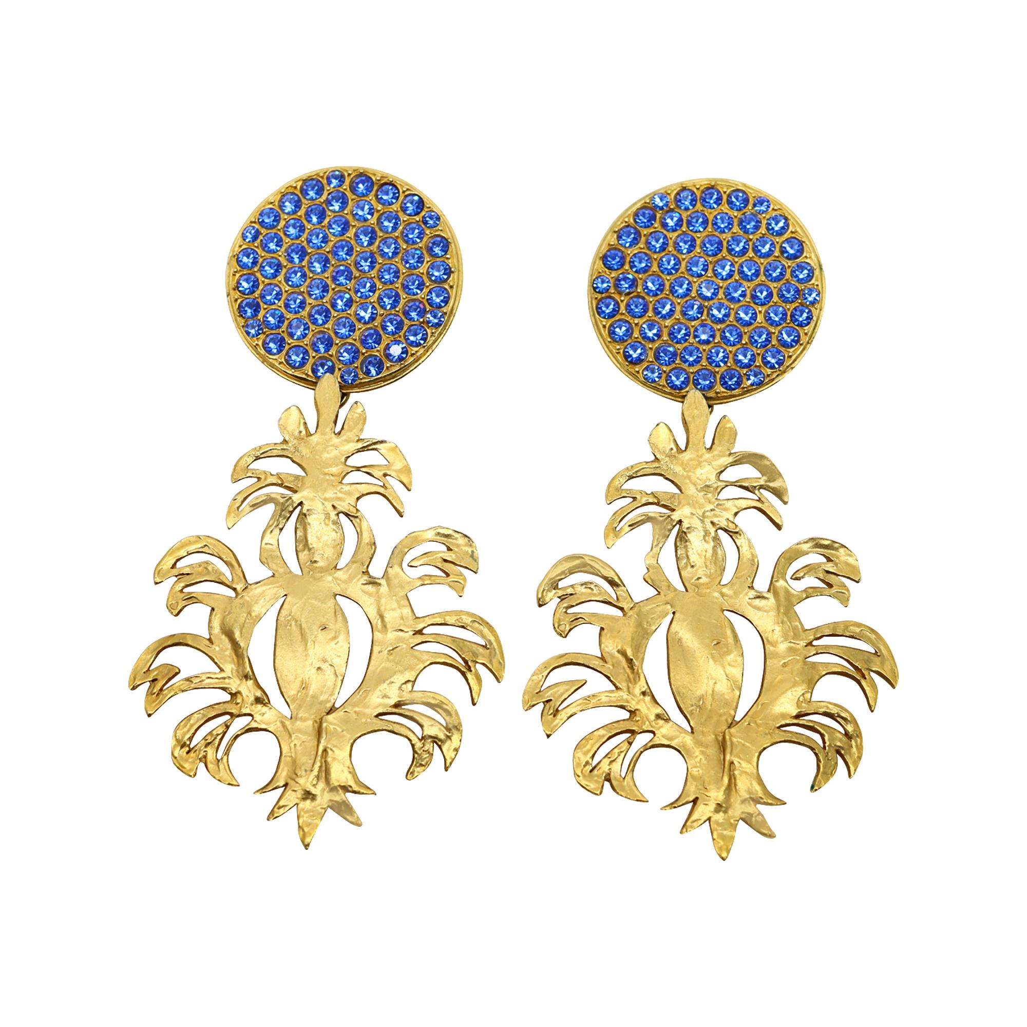 Vintage By Yves Saint Lauren YSL  Couture Gold-Ton mit großem Blau  Kristalle.  Diese sind spektakulär.  Die Couture-Stücke sind nicht signiert.  

Wenn du mich daran erinnerst, schicke ich dir Klettverschlüsse, mit denen du stundenlang Rad schlagen