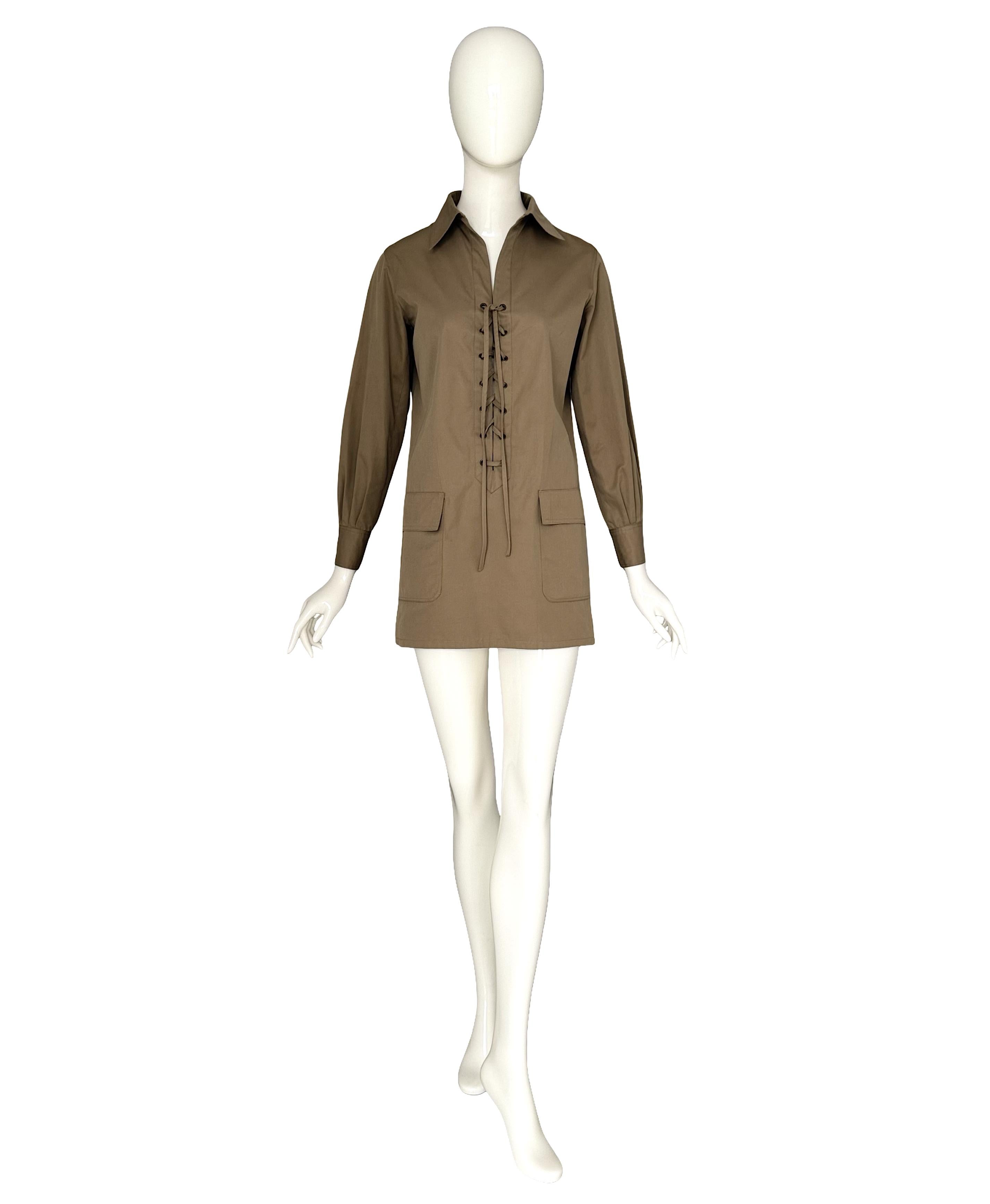 Vintage By Yves Saint Laurent 1968 Khaki Baumwolle Safari Schnürung Detail Mini Kleid im Zustand „Hervorragend“ im Angebot in Antwerpen, Vlaams Gewest