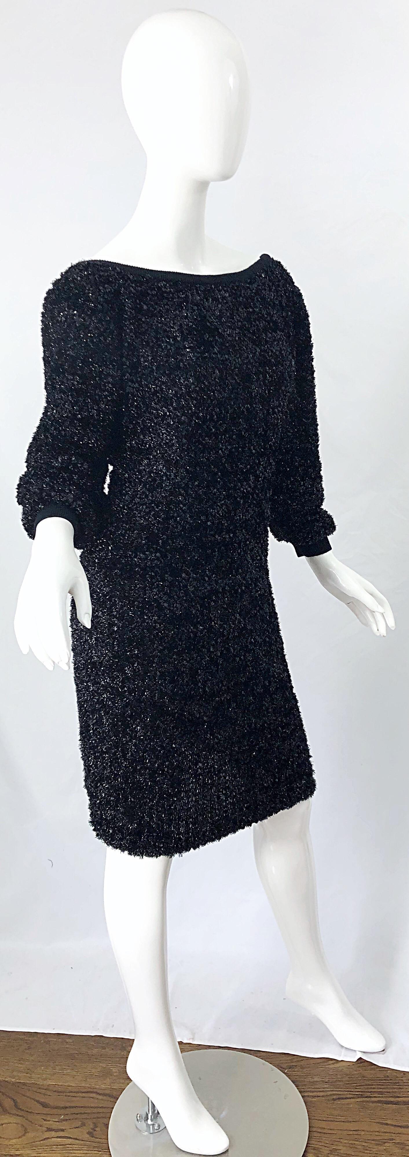 Vintage Yves Saint Laurent 1990er Schwarz Metallic schulterfreies 90er Kleid mit Lametta im Angebot 3