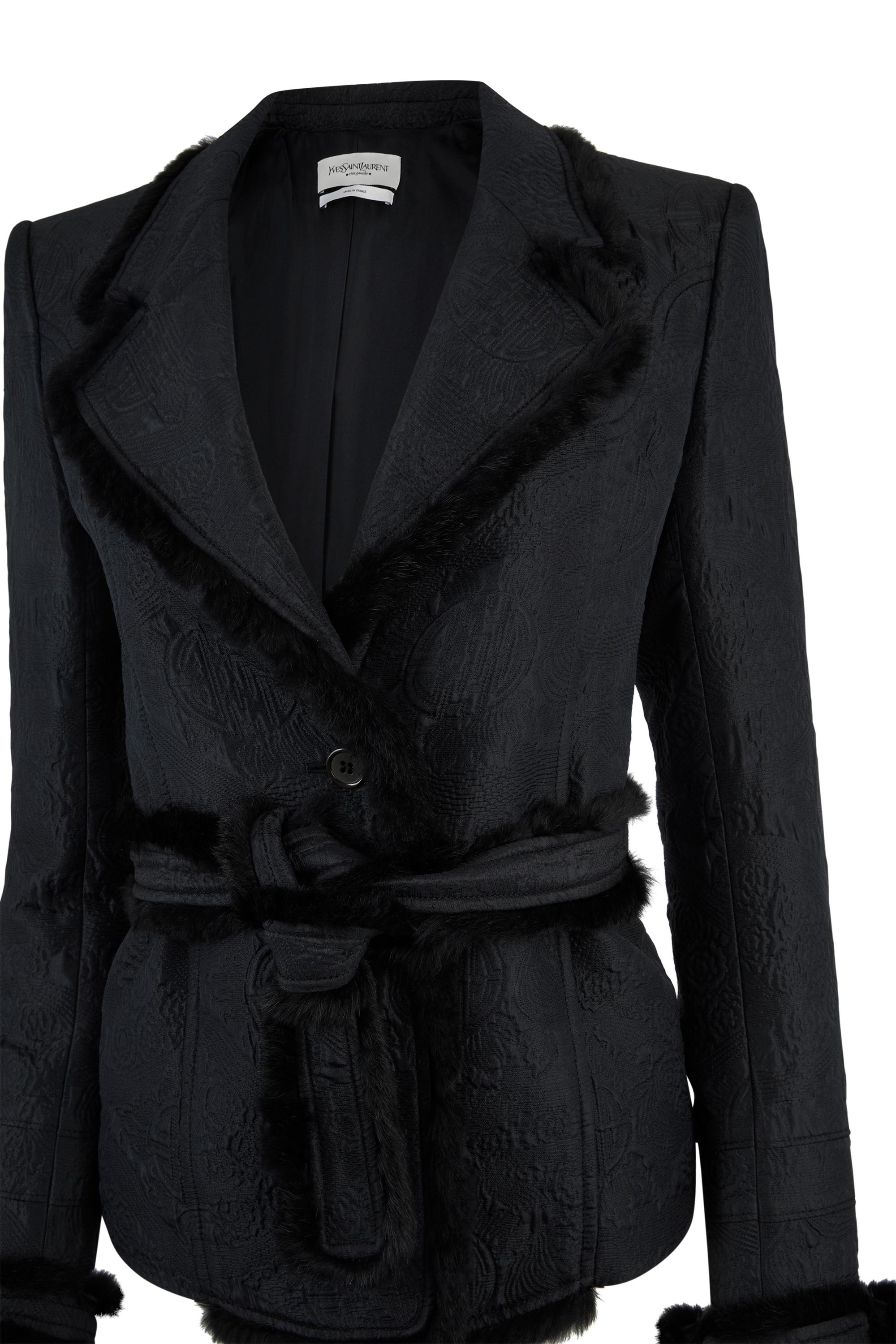Noir Vintage Yves Saint Laurent A/W 2004 Veste ceinturée bordée de vison en vente