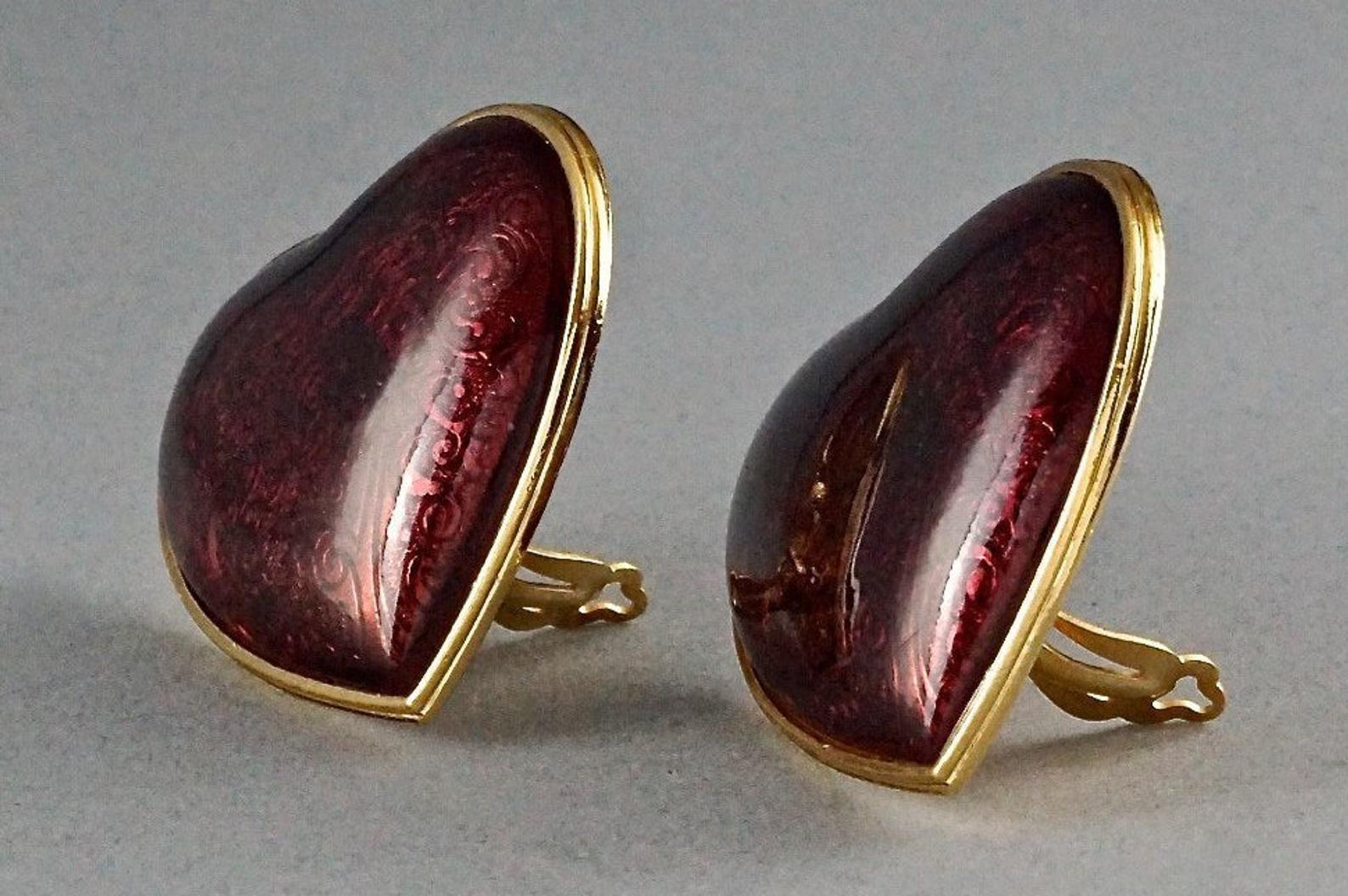 Vintage YVES SAINT LAURENT Arabesque Enamel Red Heart Earrings In Excellent Condition In Kingersheim, Alsace