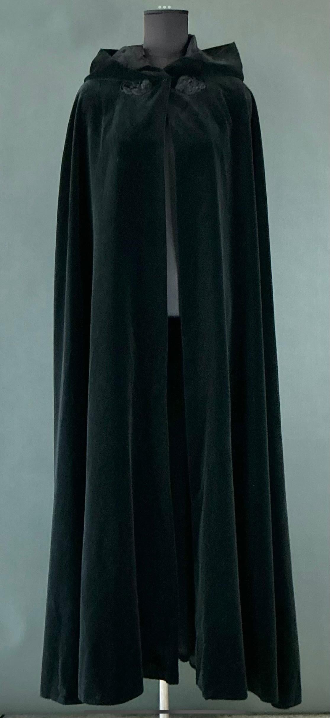 Vintage Yves Saint Laurent Black Velvet Hooded Cape For Sale 5