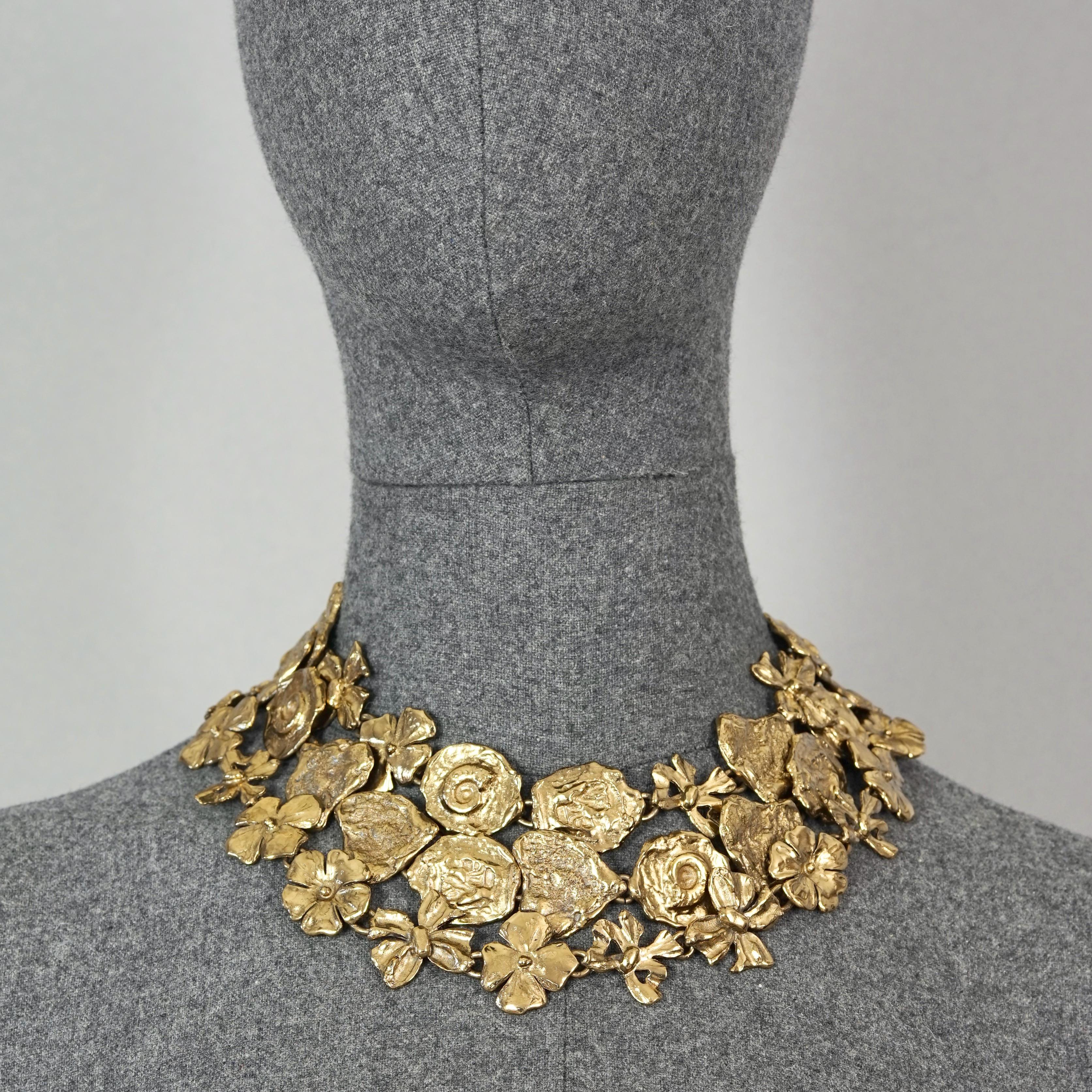 Vintage YVES SAINT LAURENT by Goossens Fossil Heart Bow Multi Layer Necklace

Measurements:
Height: 2.76 inches (7 cm)
Wearable Length: 16.14 inches (41 cm)

Features:
- 100% authentic YVES SAINT LAURENT by Robert Goossens.
- Multi layer necklace