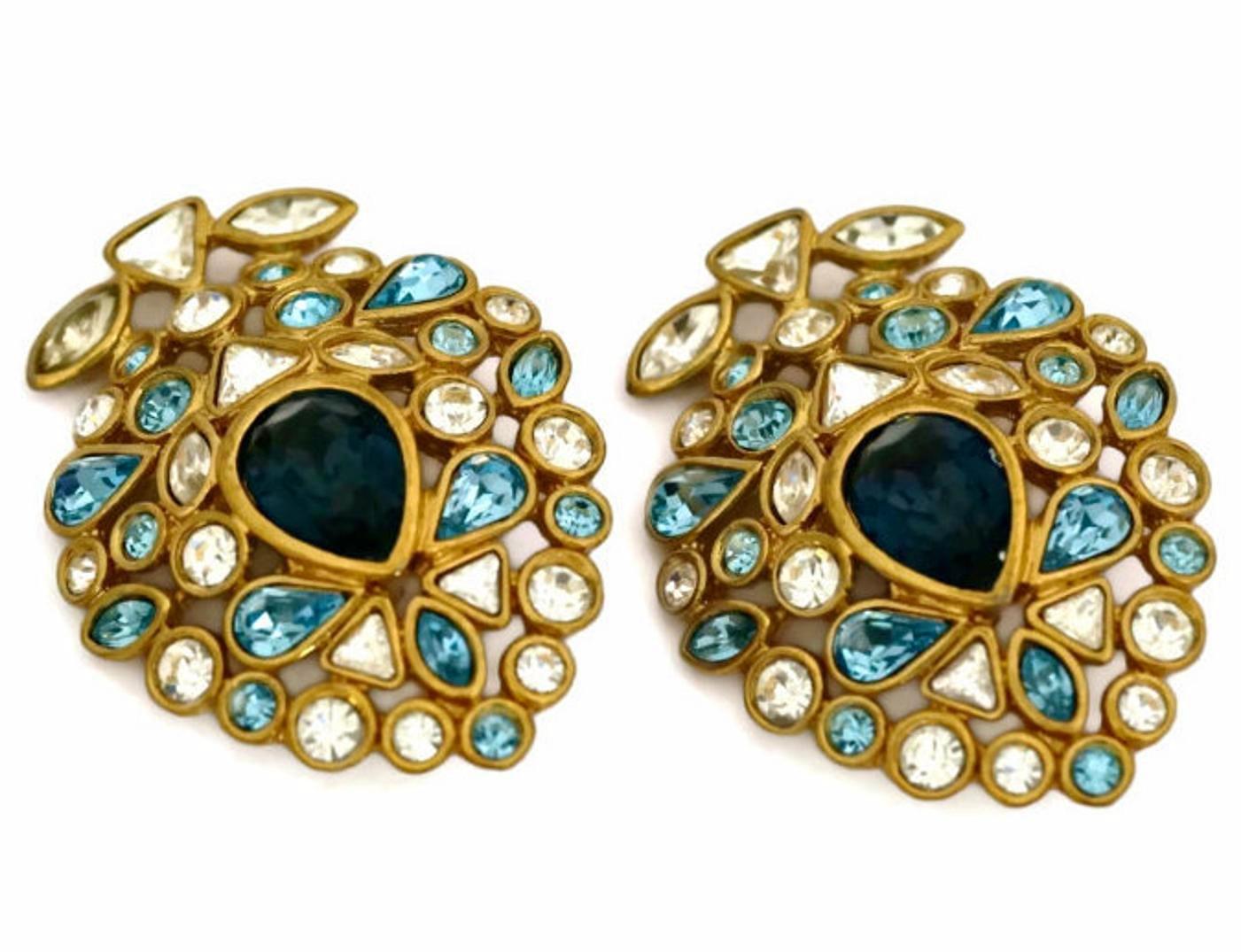 Vintage YVES SAINT LAURENT by Robert Goossens Multi Jewelled Earrings In Excellent Condition In Kingersheim, Alsace