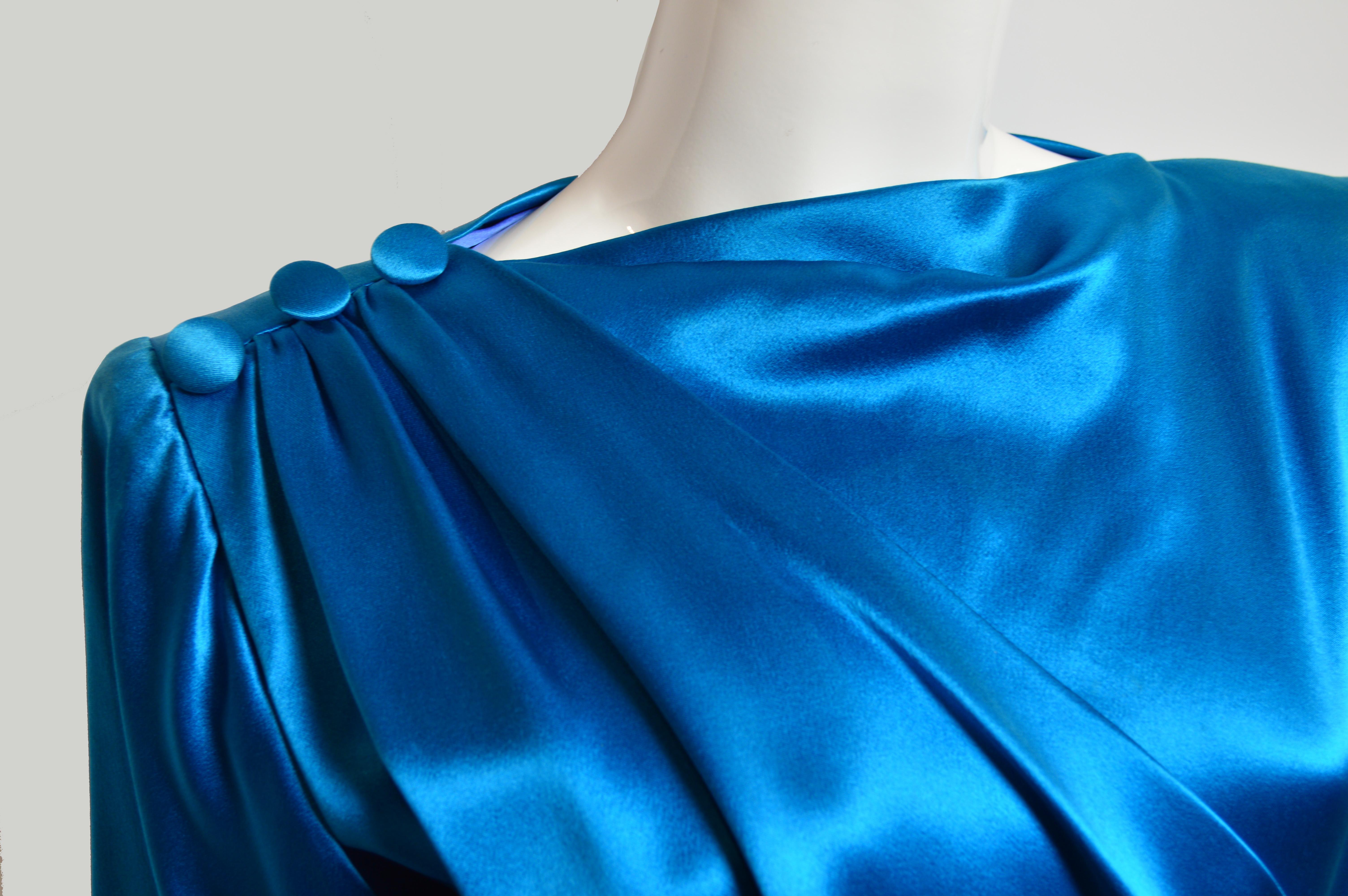 Vintage Yves Saint Laurent Haute Couture electric blue documented dress, 1987 In Good Condition For Sale In New York, NY