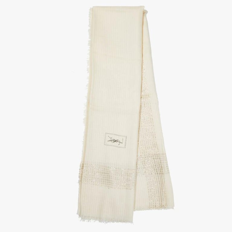 Vintage Yves Saint Laurent Iconic Lurex Off White Shawl In Good Condition For Sale In Paris, FR