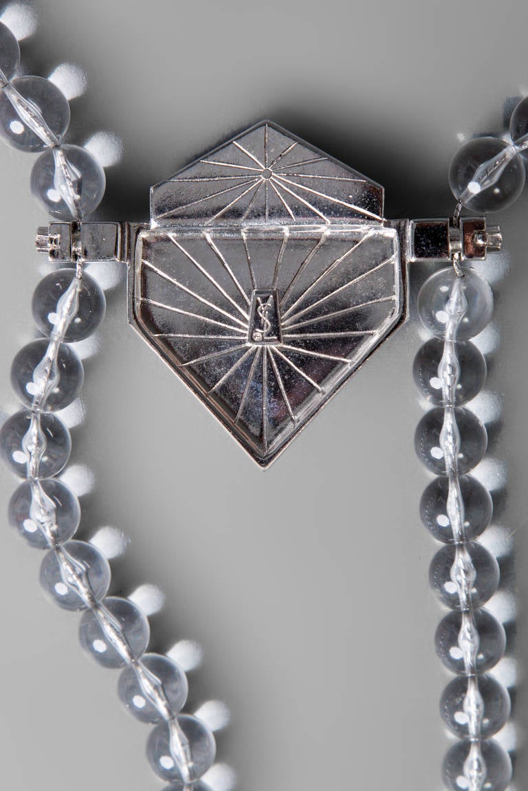 Vintage Yves Saint Laurent - Grande collana di perle di lucite e vetro geometrico YSL in vendita 4