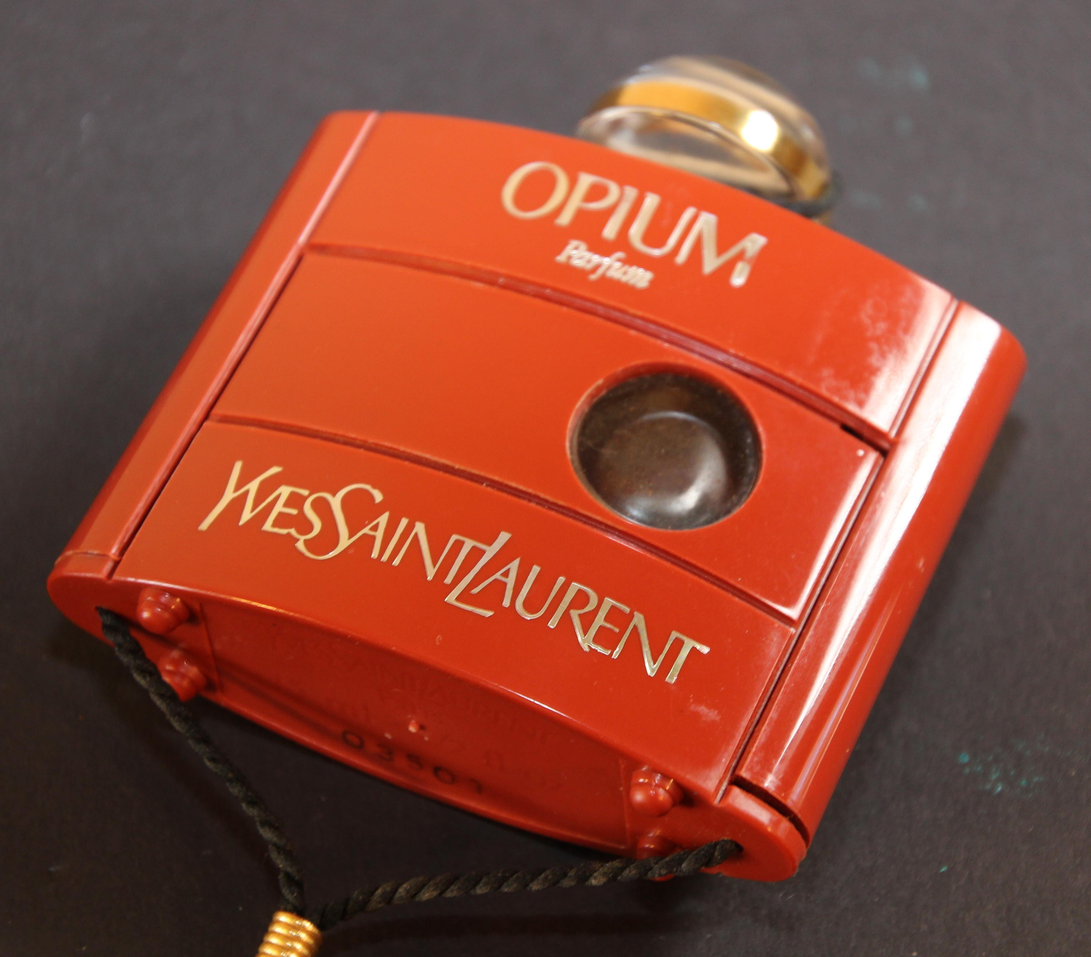 Vintage Yves Saint Laurent Opium Parfum, hergestellt in Frankreich, Sammlerflasche, 1980er Jahre im Zustand „Gut“ im Angebot in North Hollywood, CA