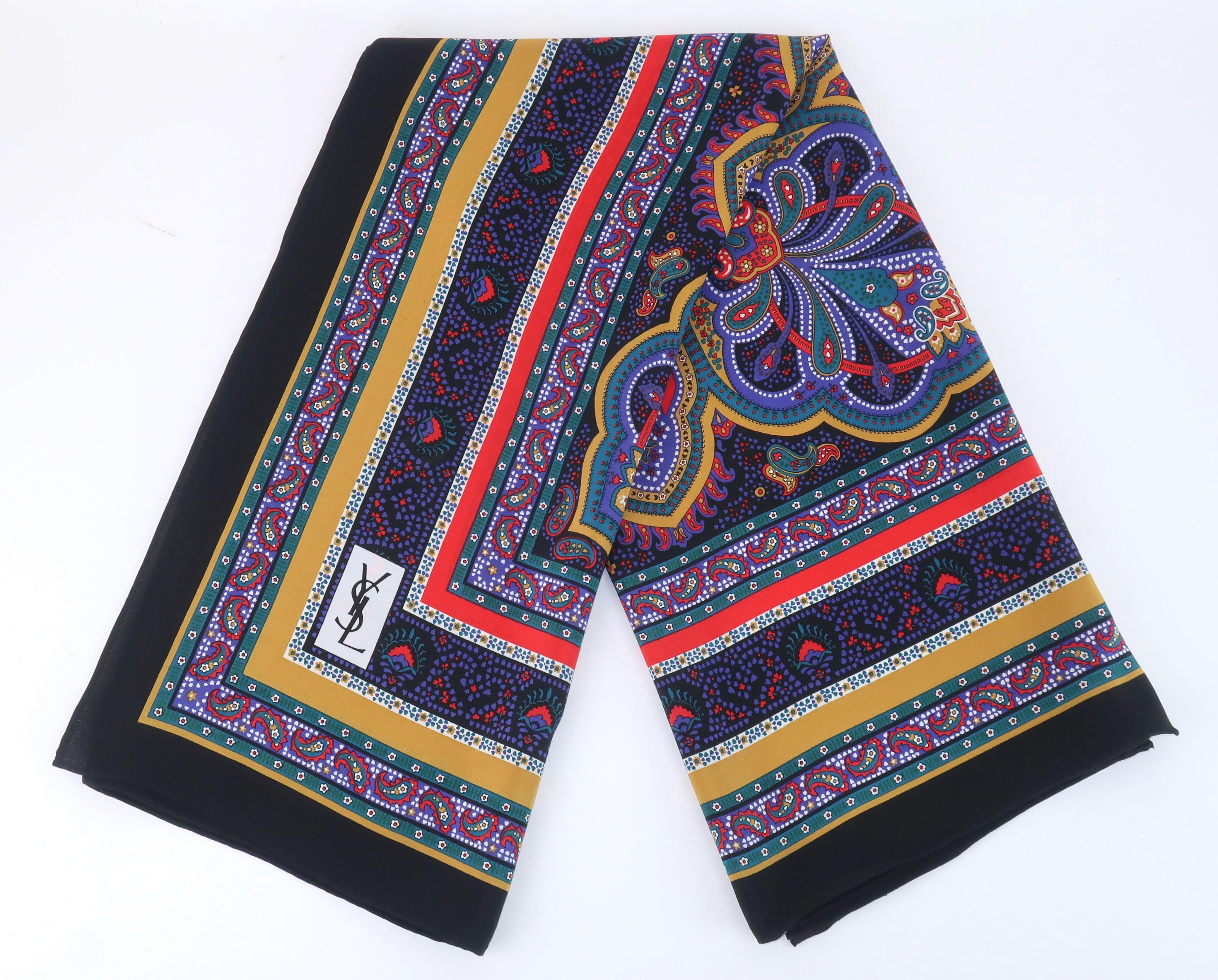 Sciarpa in seta stile paisley di Yves Saint Laurent in vendita 4