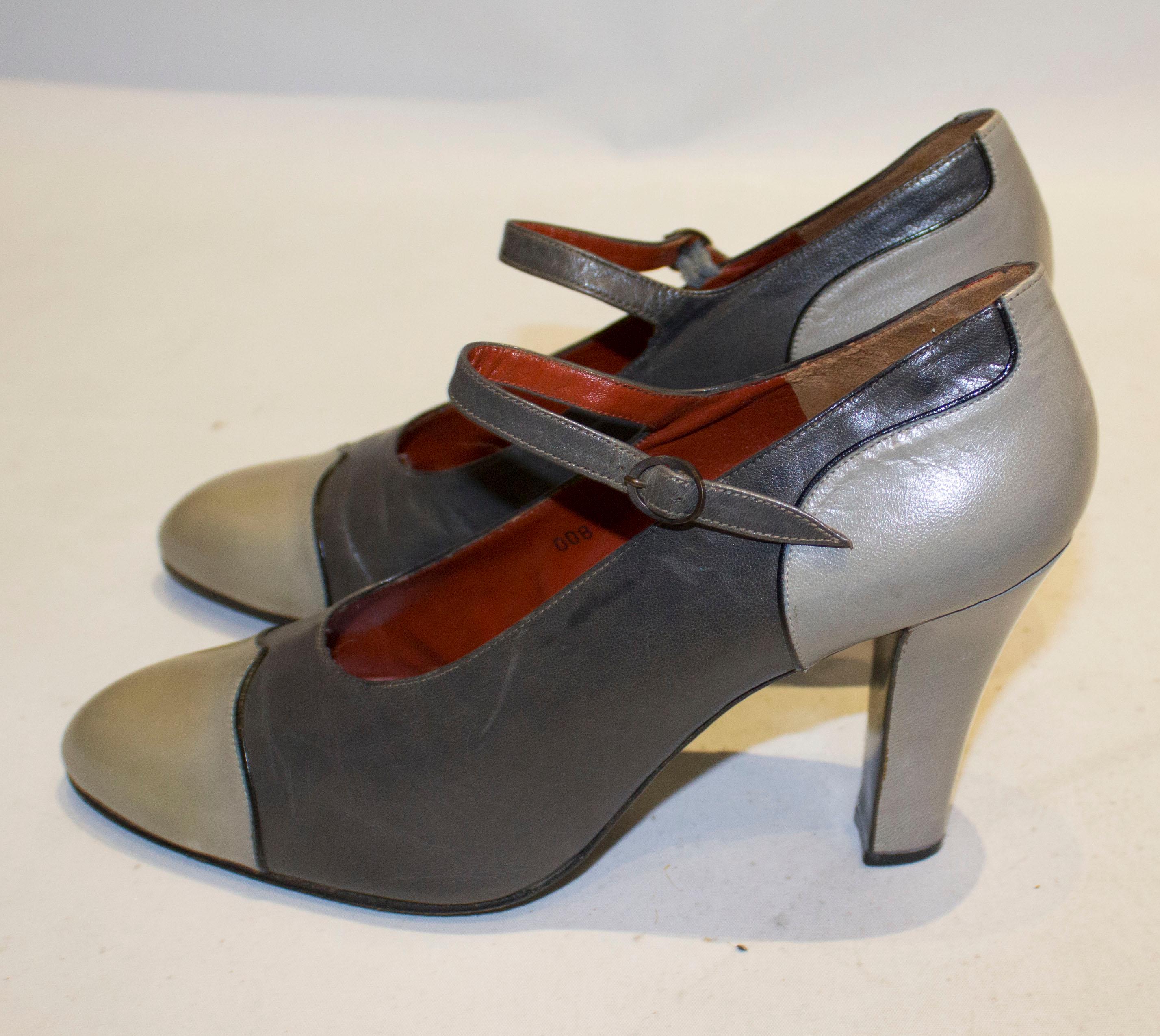 Brown Vintage Yves Saint Laurent Paris Grey Leather Shoes