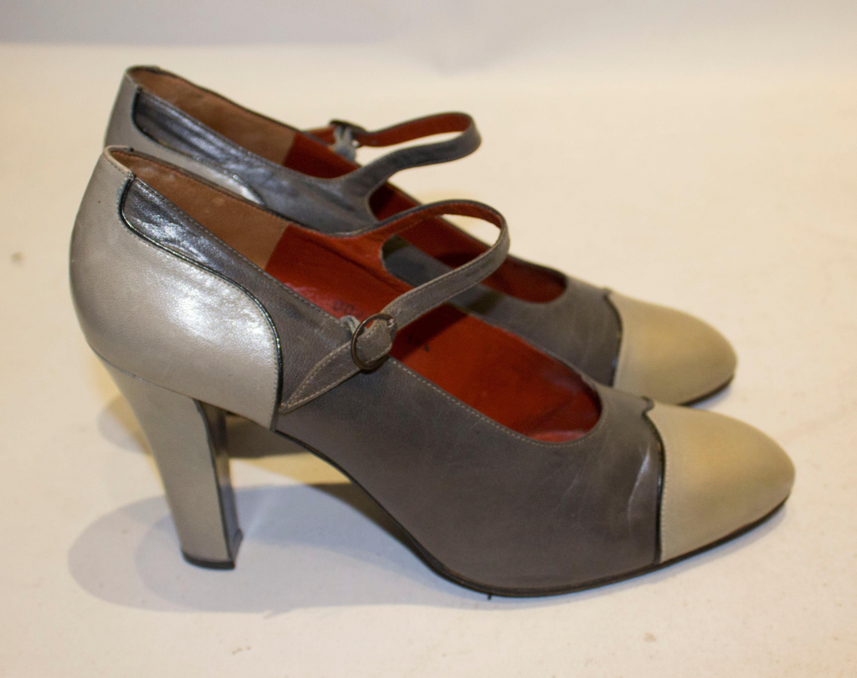 Women's Vintage Yves Saint Laurent Paris Grey Leather Shoes