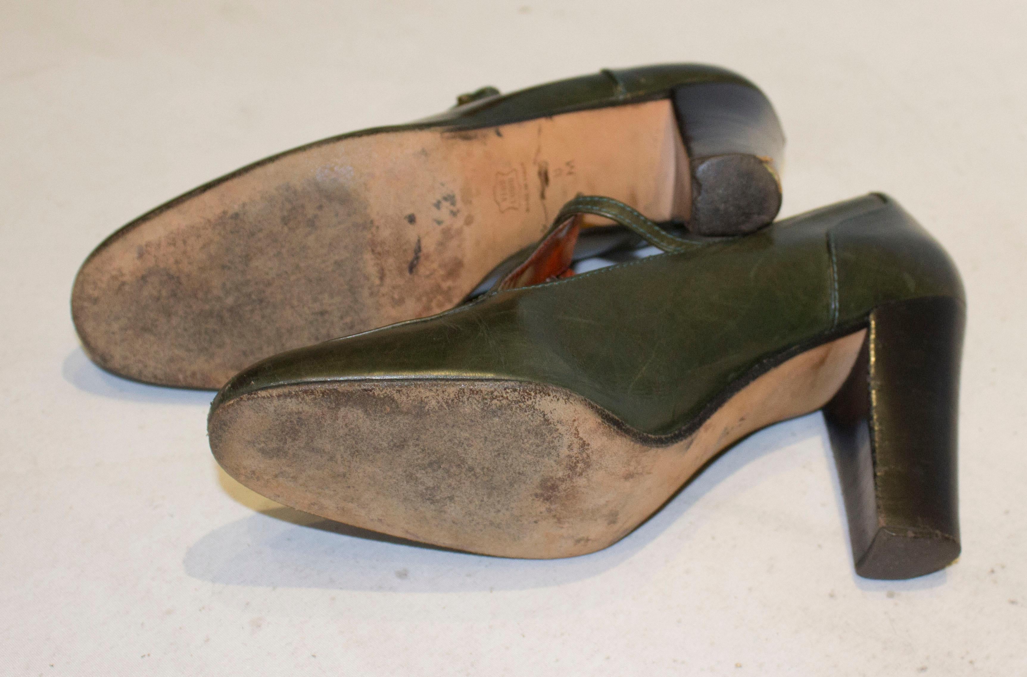 Vintage Yves Saint Laurent Paris Olive Green Leather Shoes 1