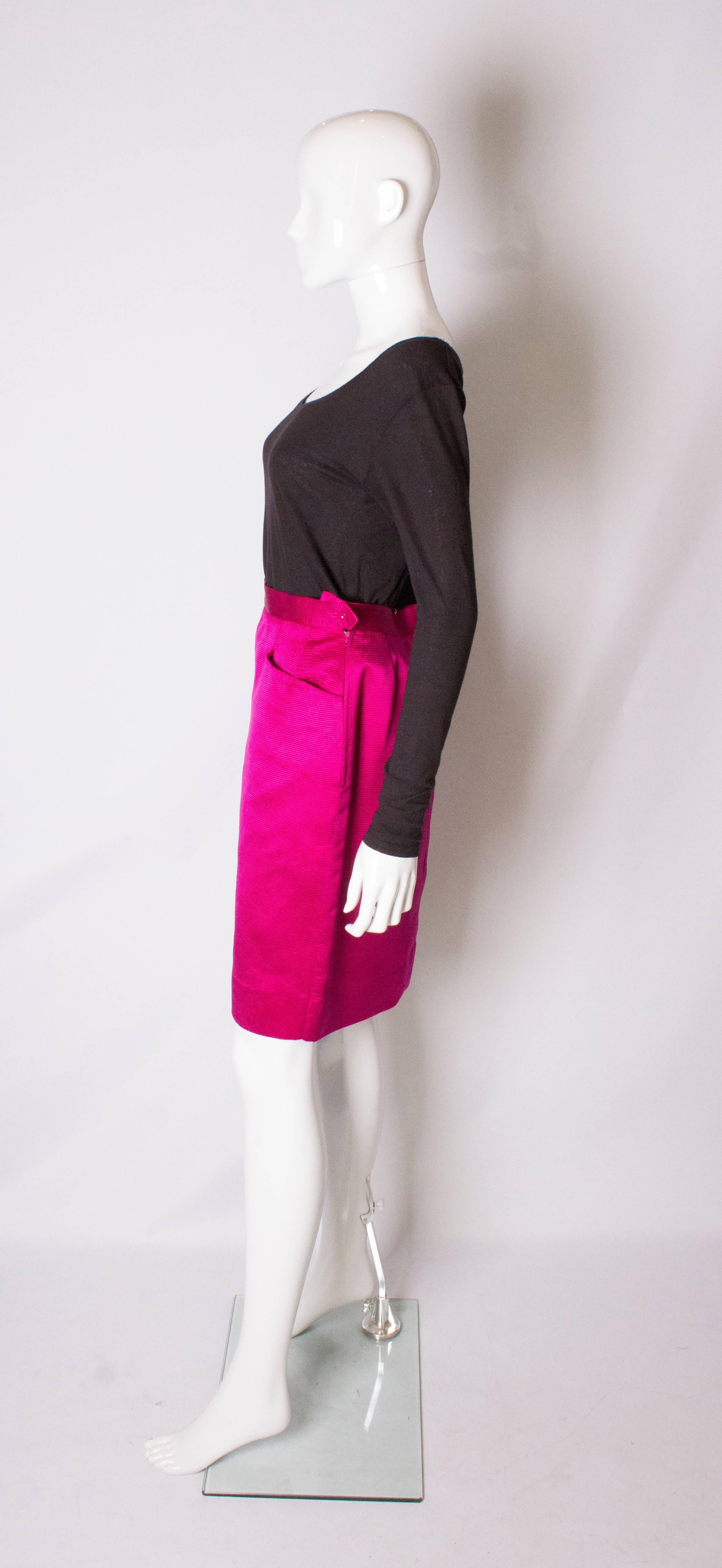  Vintage Yves Saint Laurent  Pink Skirt In Good Condition For Sale In London, GB