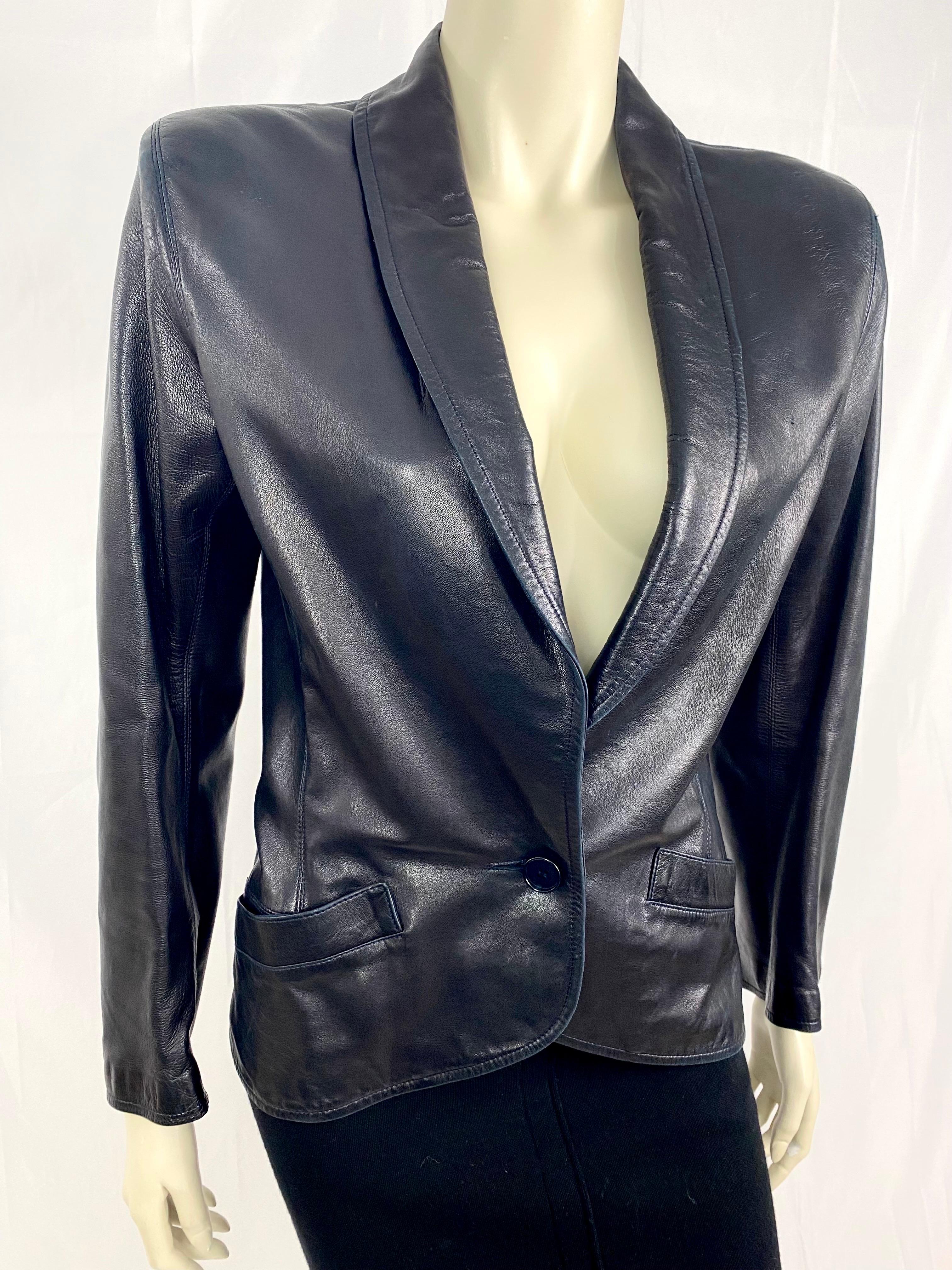 Vintage Yves saint laurent rive gauche lambskin leather blazer from 1970 In Good Condition In L'ESCALA, ES