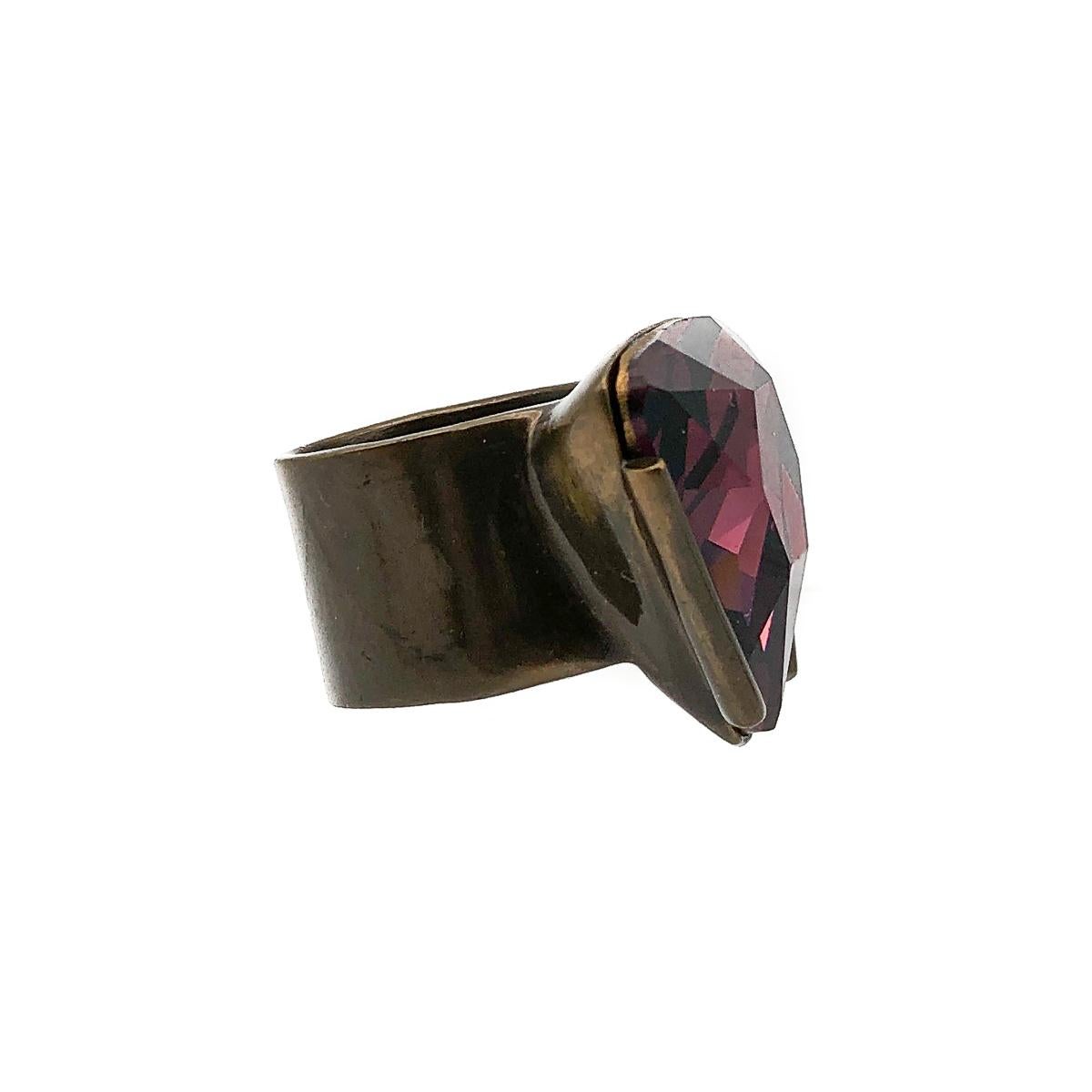 Vintage Yves Saint Laurent Rive Gauche Large Purple Trillion Crystal Ring 1980s Pour femmes en vente