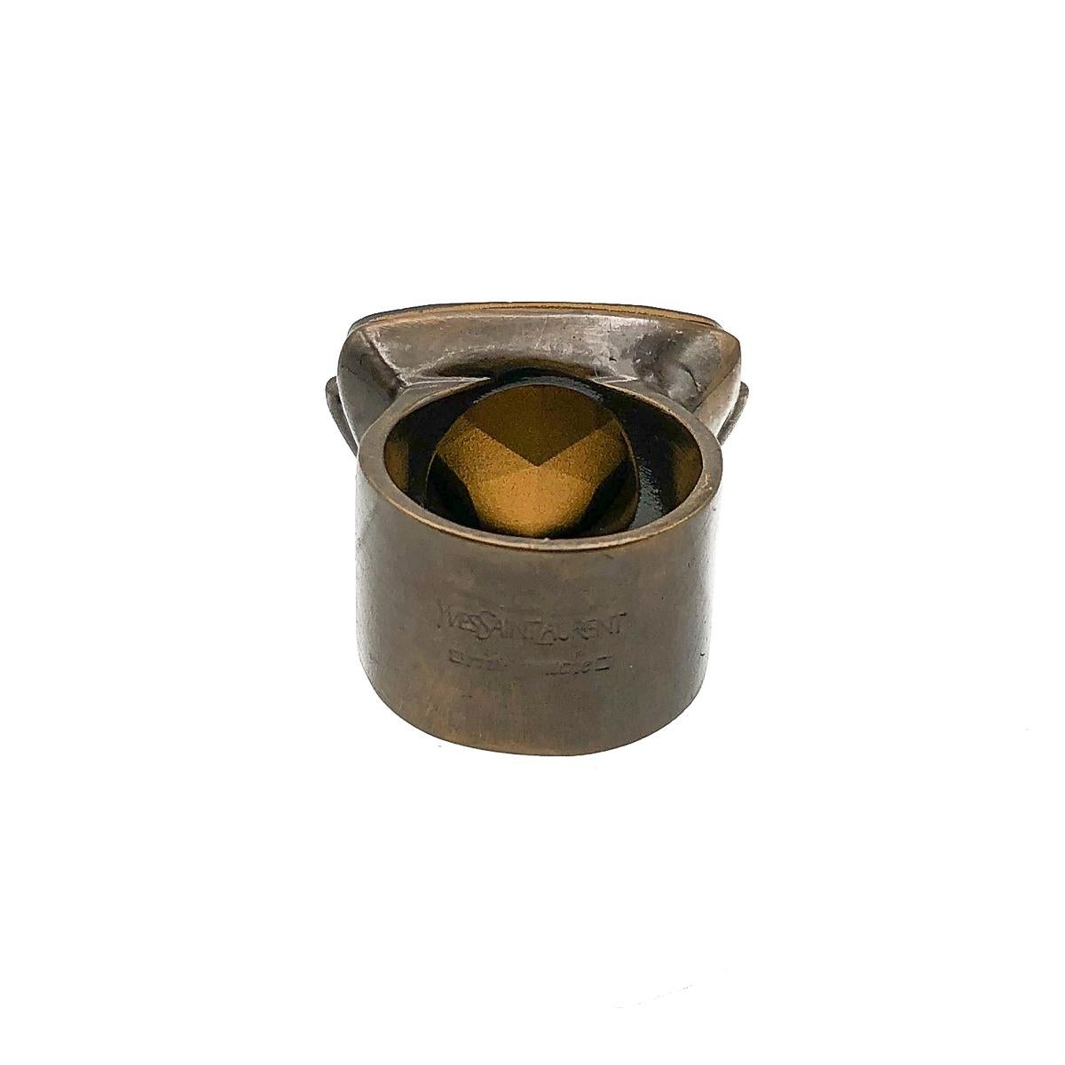 Anello vintage Yves Saint Laurent Rive Gauche grande con cristallo trilione viola anni '80 in vendita 1