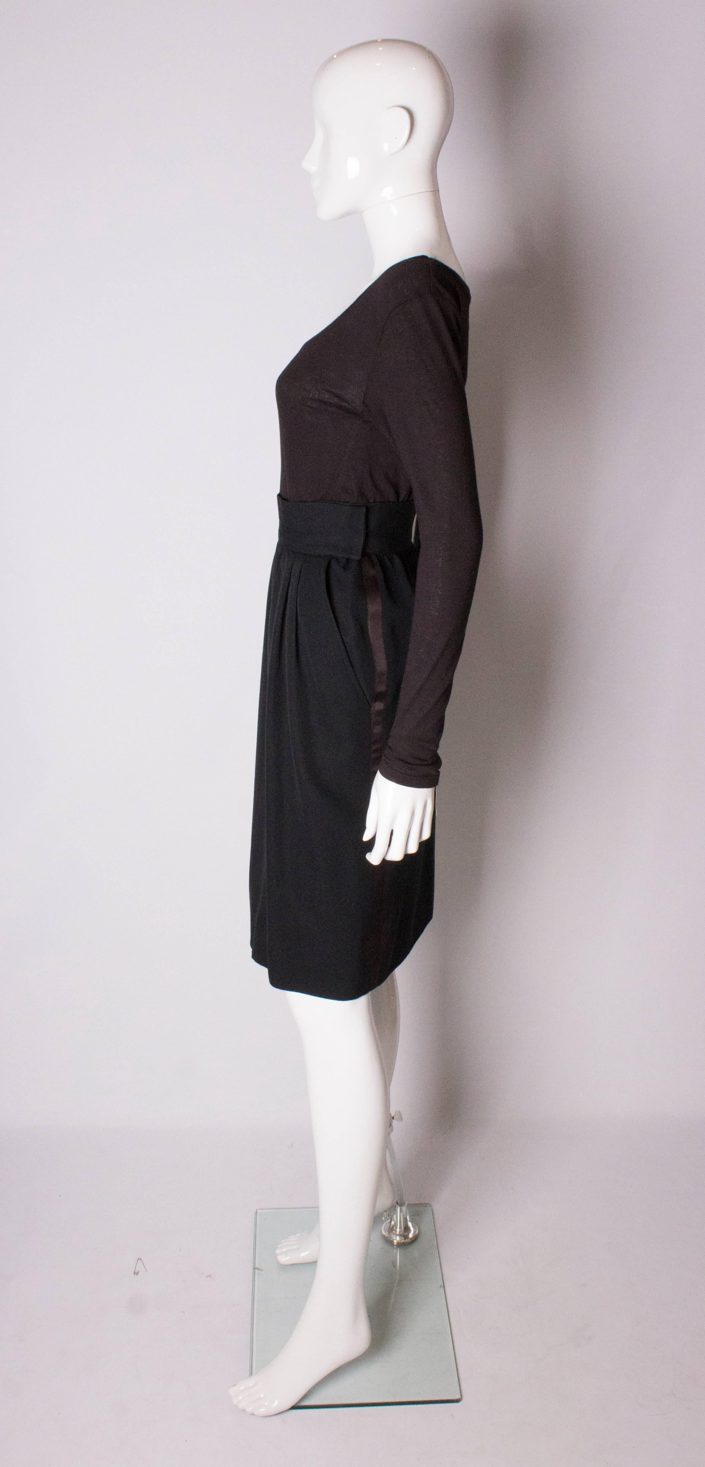  Vintage Yves Saint Laurent  Rive Gauche Le Smoking Skirt In Good Condition For Sale In London, GB