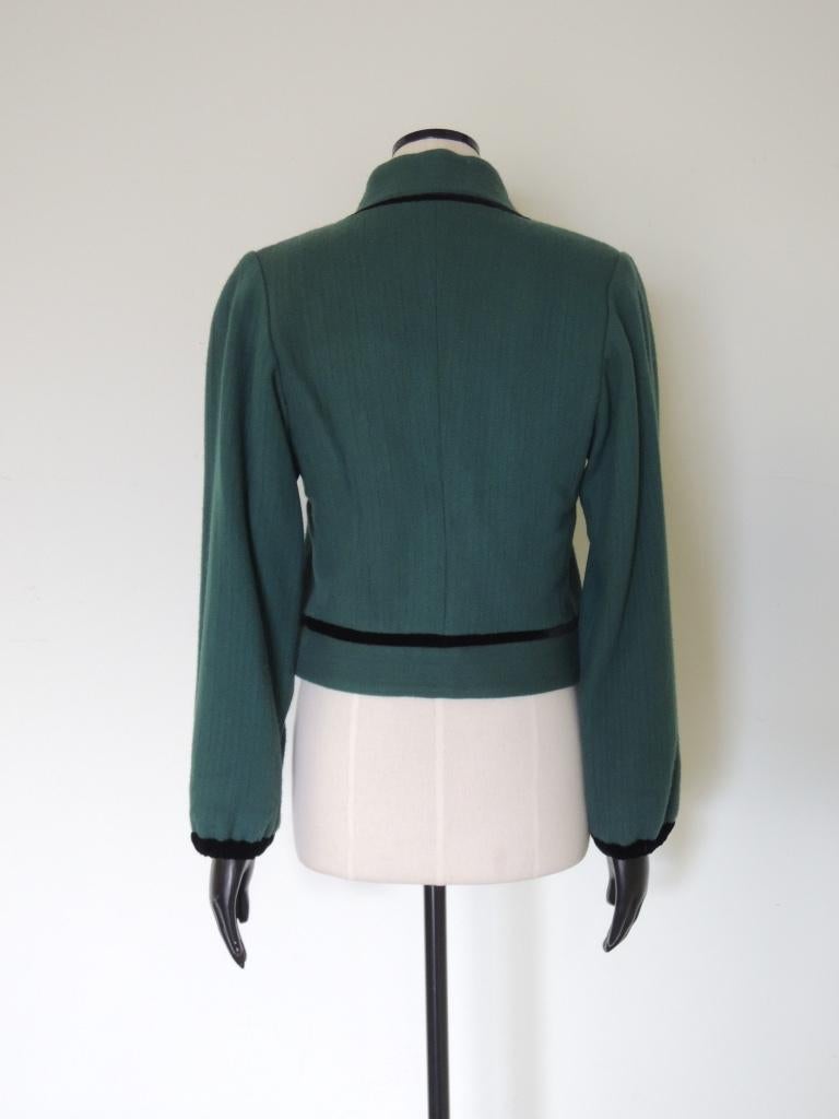 Noir Veste courte boléro vintage en laine avec bordure en velours Yves Saint Laurent Rive Gauche en vente