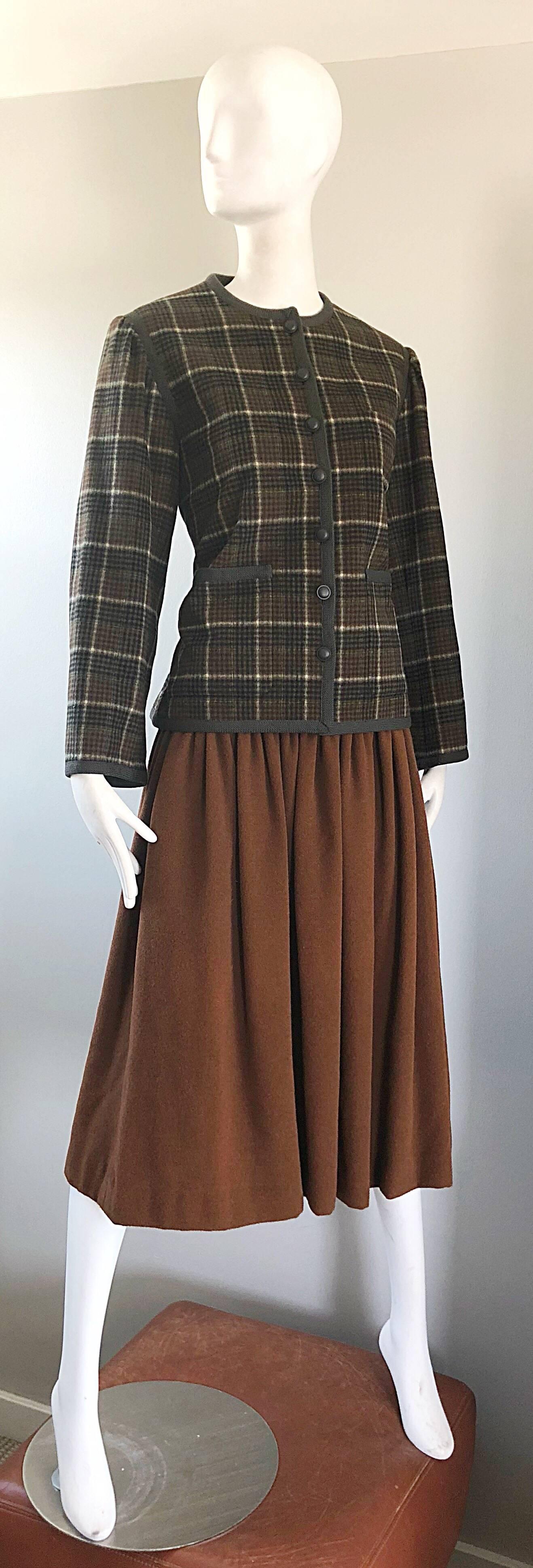 Marron Yves Saint Laurent Ensemble veste et jupe vintage collection russe YSL, années 70 en vente