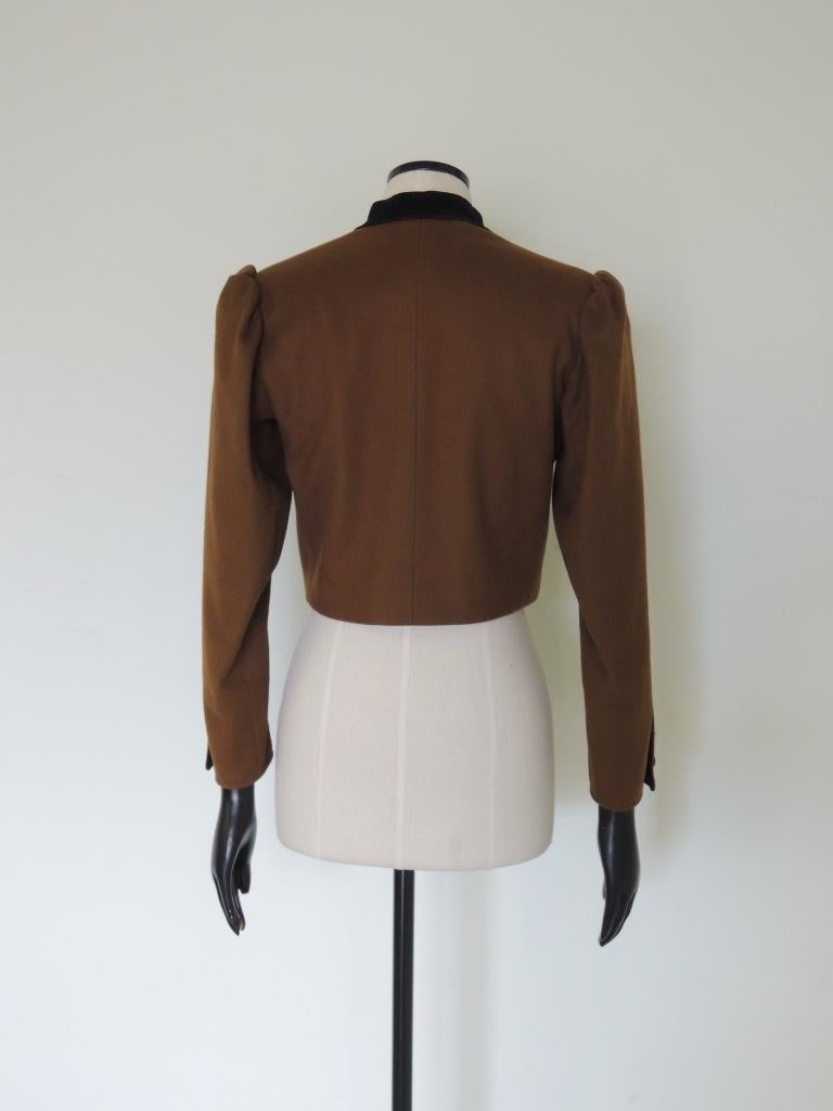 Veste courte en laine vintage de la collection russe Yves Saint Laurent État moyen - En vente à Oakland, CA