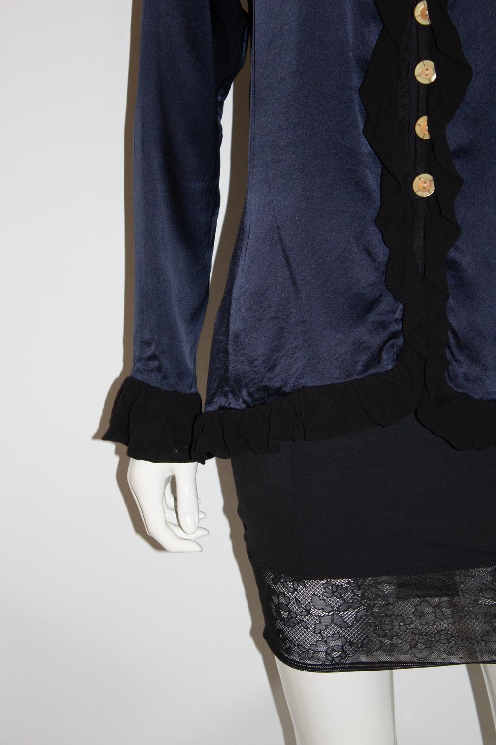 Camicetta vintage in seta di Yves Saint Laurent con dettagli a balze in vendita 3