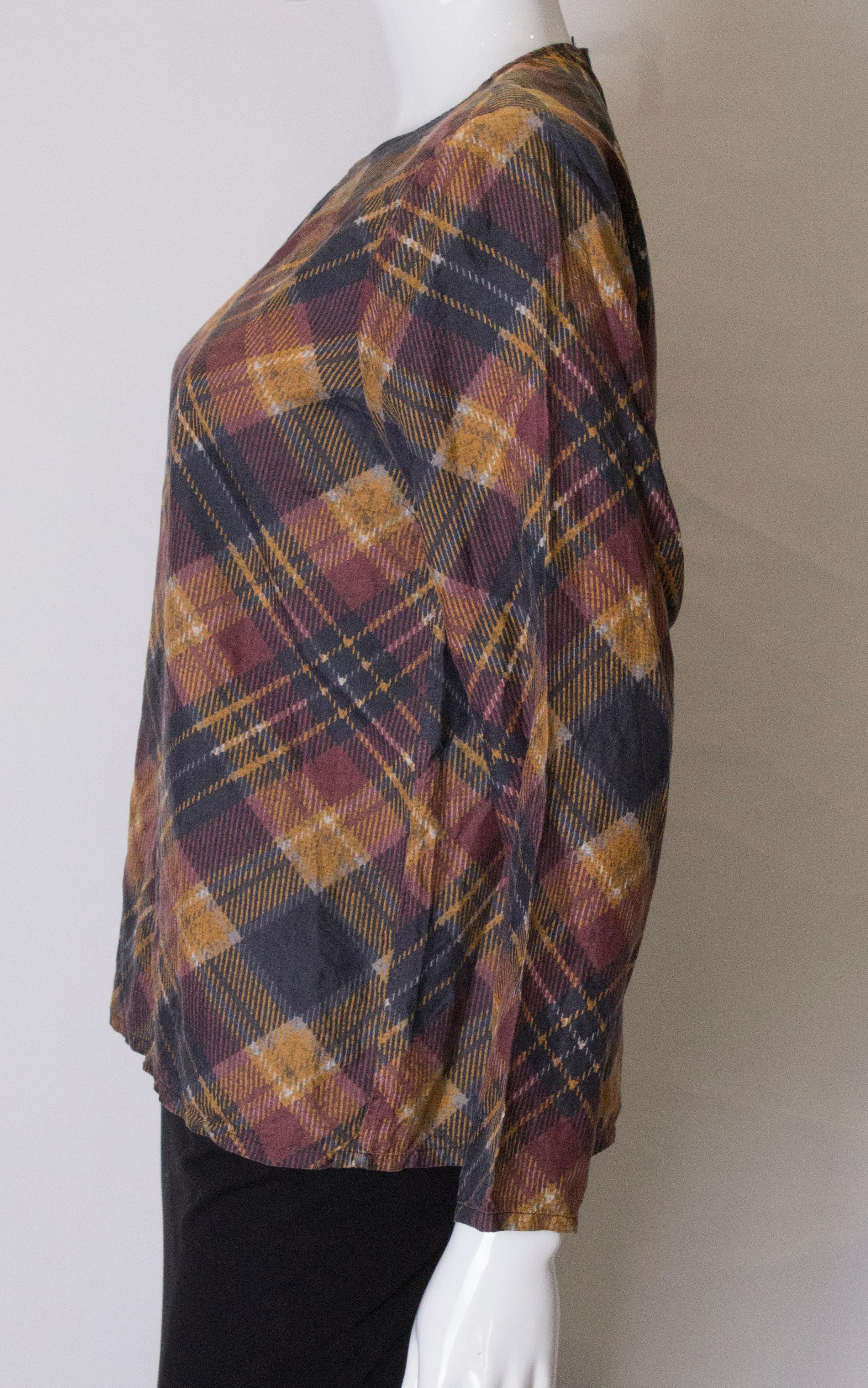 Top in seta vintage di Yves Saint Laurent in vendita 1