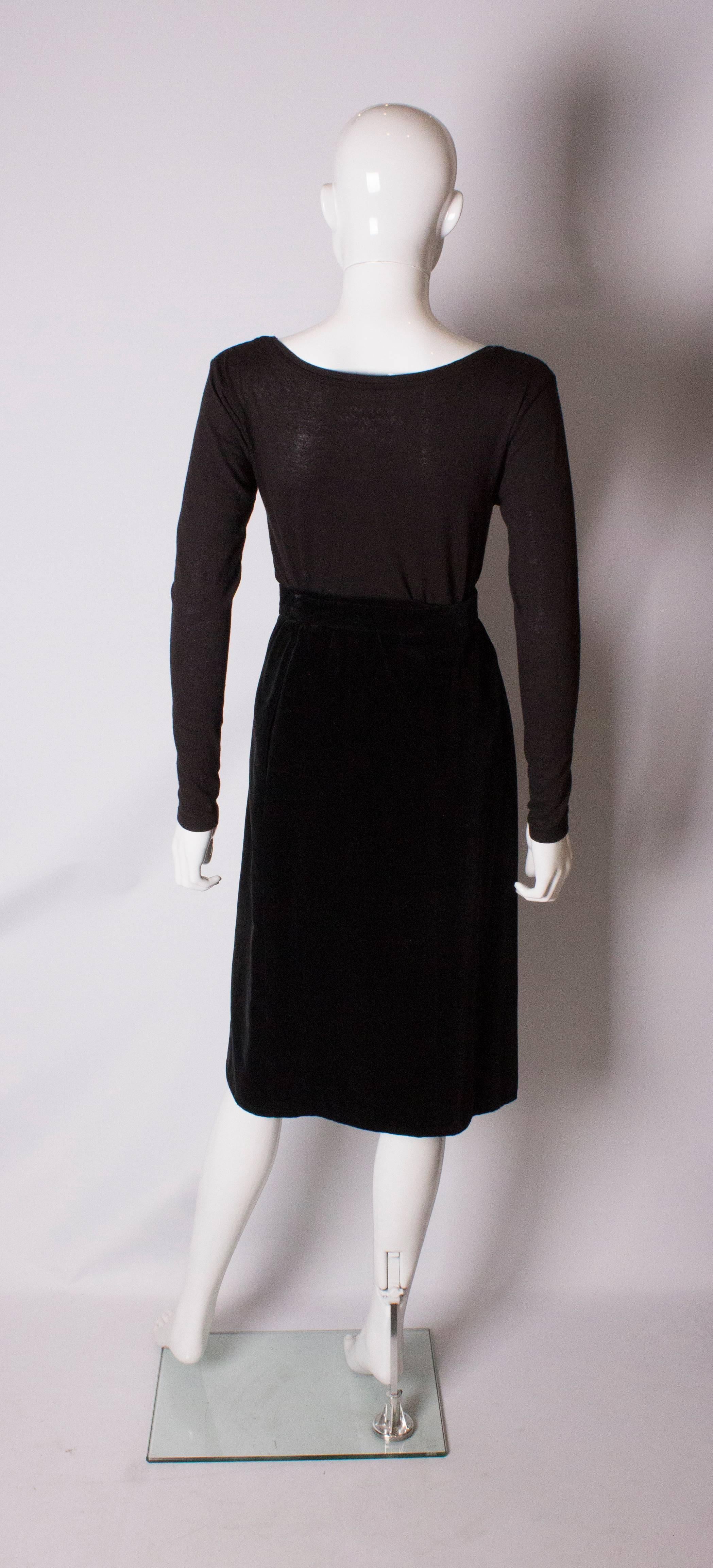  Vintage Yves Saint Laurent Velvet Skirt In Good Condition For Sale In London, GB