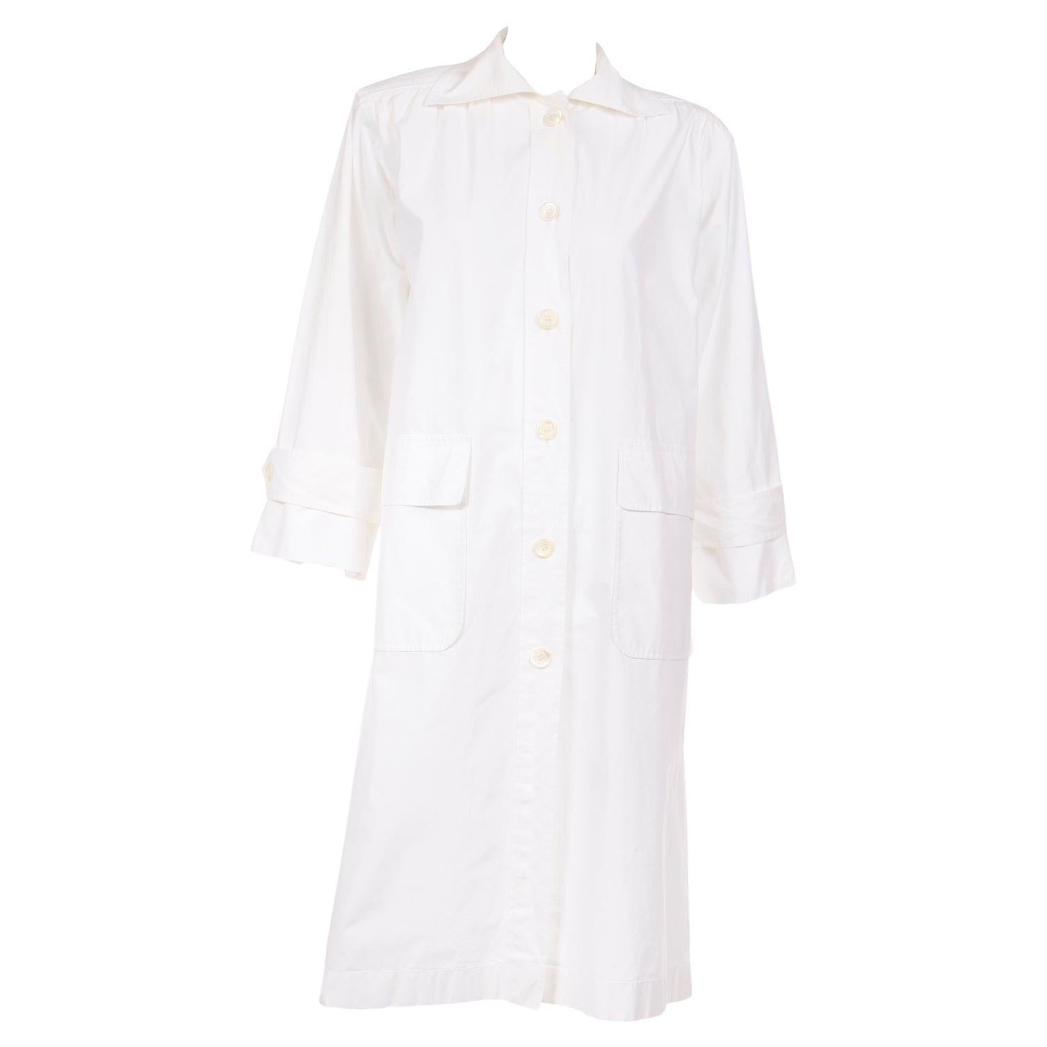 Yves Saint Laurent - Robe manteau vintage en coton blanc ou manteau cache-poussière