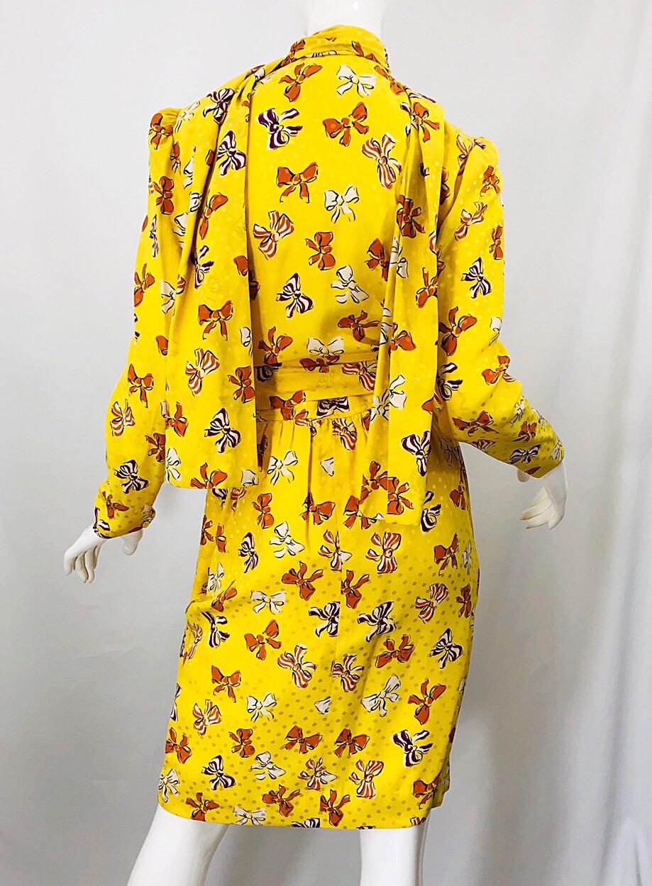 Yves Saint Laurent SS 1987 Runway YSL Yellow Bow Print Silk Blouse + Skirt Dress For Sale 2