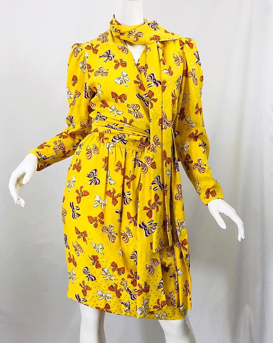 Yves Saint Laurent SS 1987 Runway YSL Yellow Bow Print Silk Blouse + Skirt Dress For Sale 5