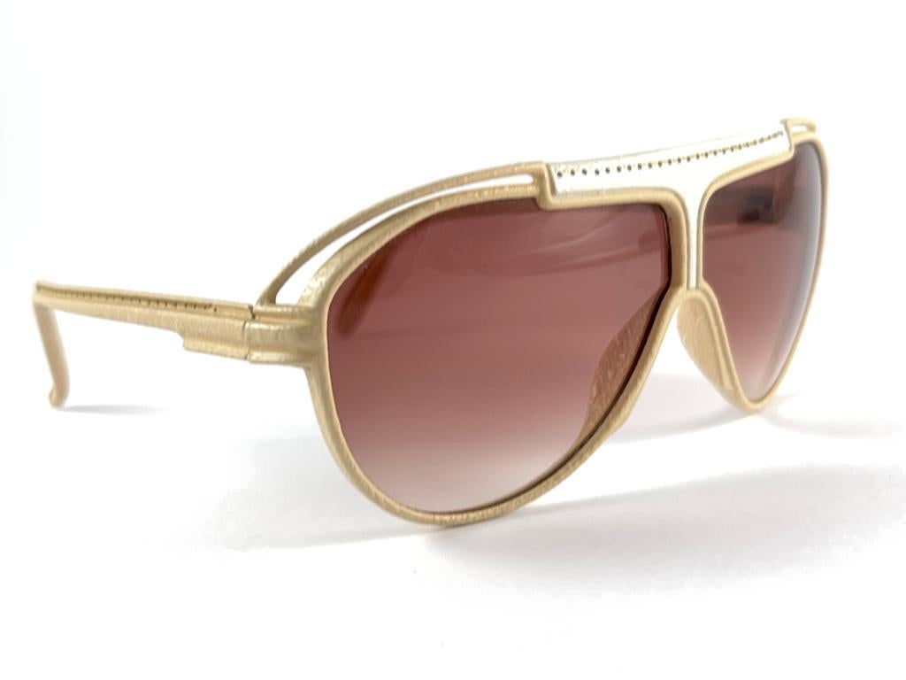 Vintage Yves Saint Laurent YSL 8359 Beige Leather 1980 France Sunglasses 8