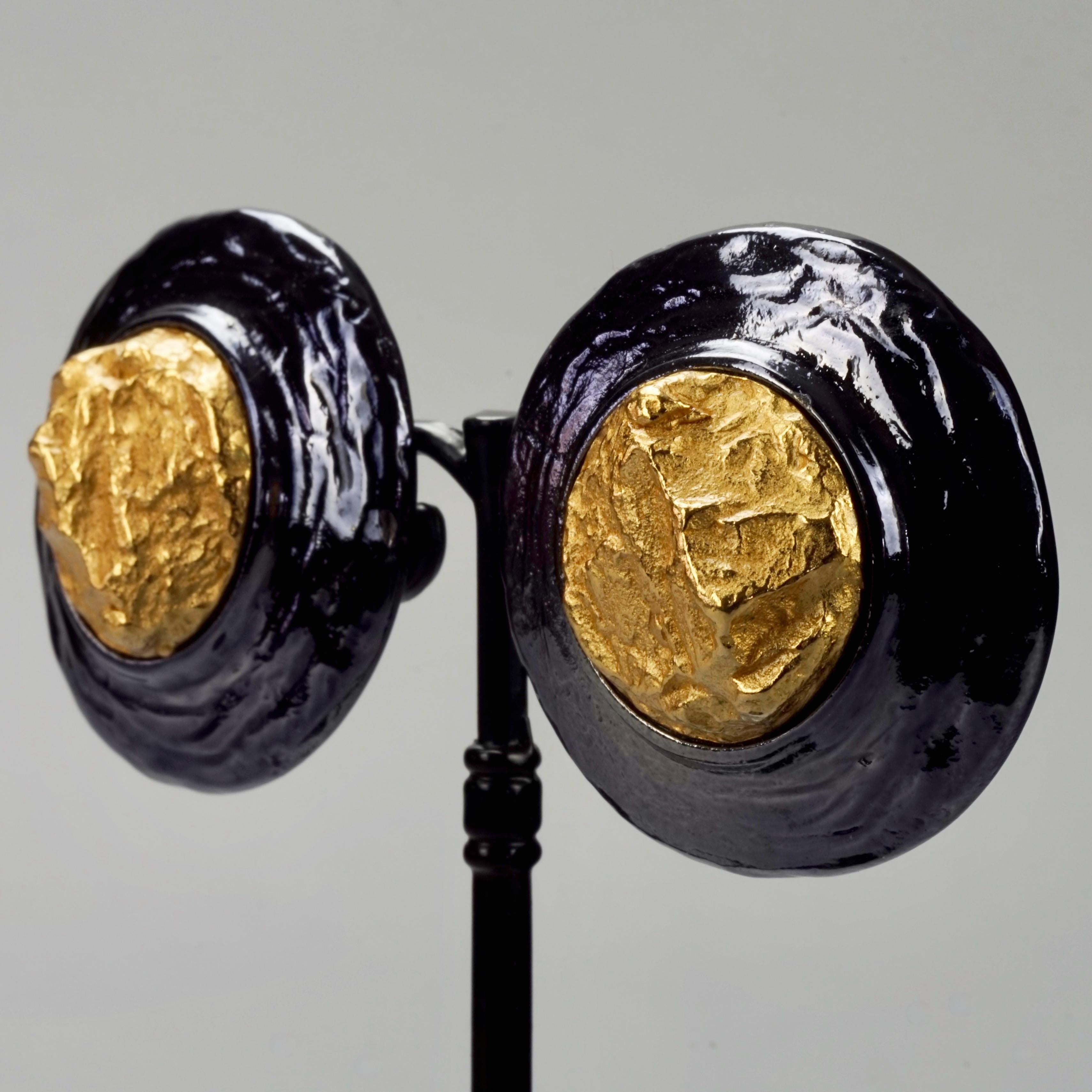 Vintage YVES SAINT LAURENT Ysl Black Enamel Textured Gold Nugget Disc Earrings For Sale 1