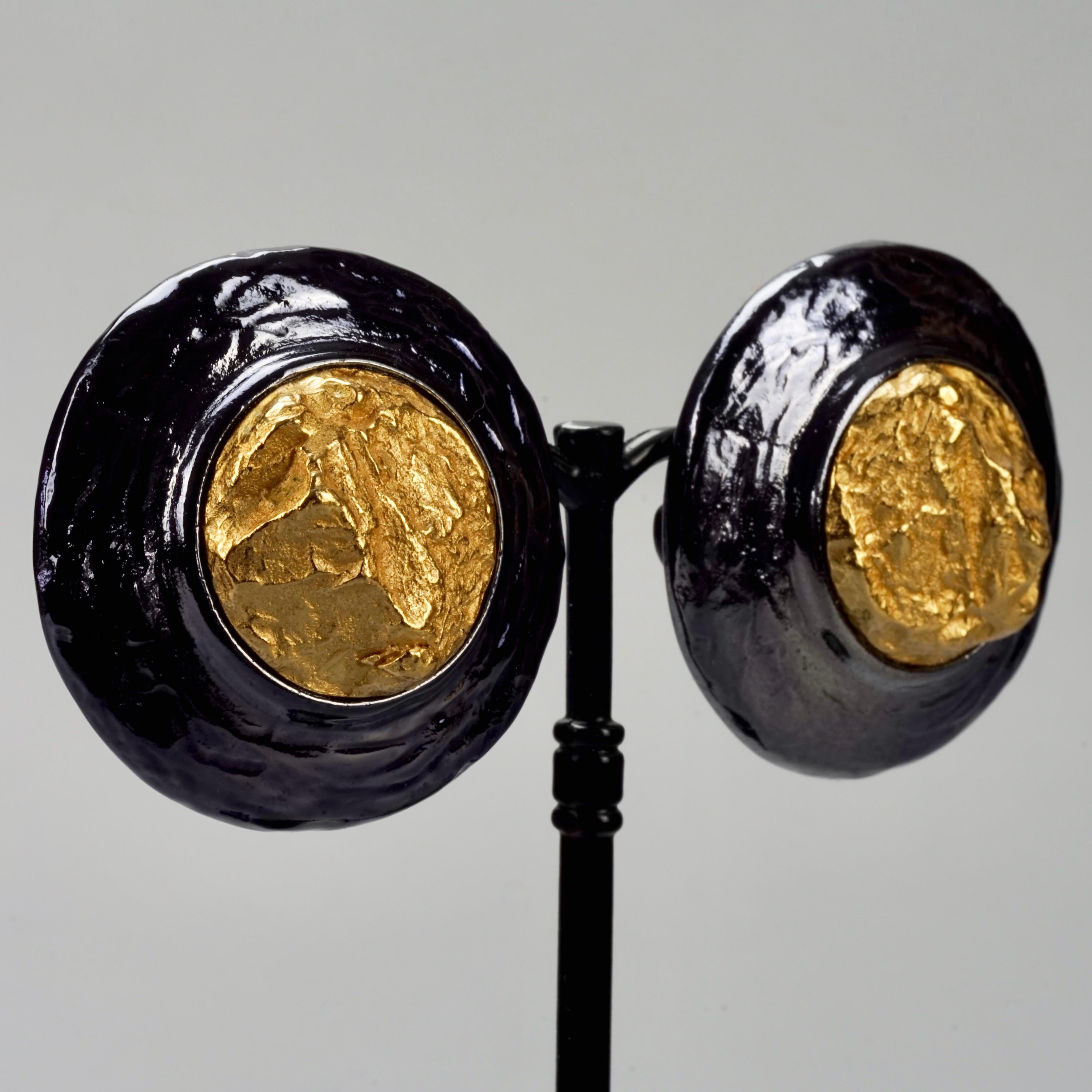 Vintage YVES SAINT LAURENT Ysl Black Enamel Textured Gold Nugget Disc Earrings For Sale 2
