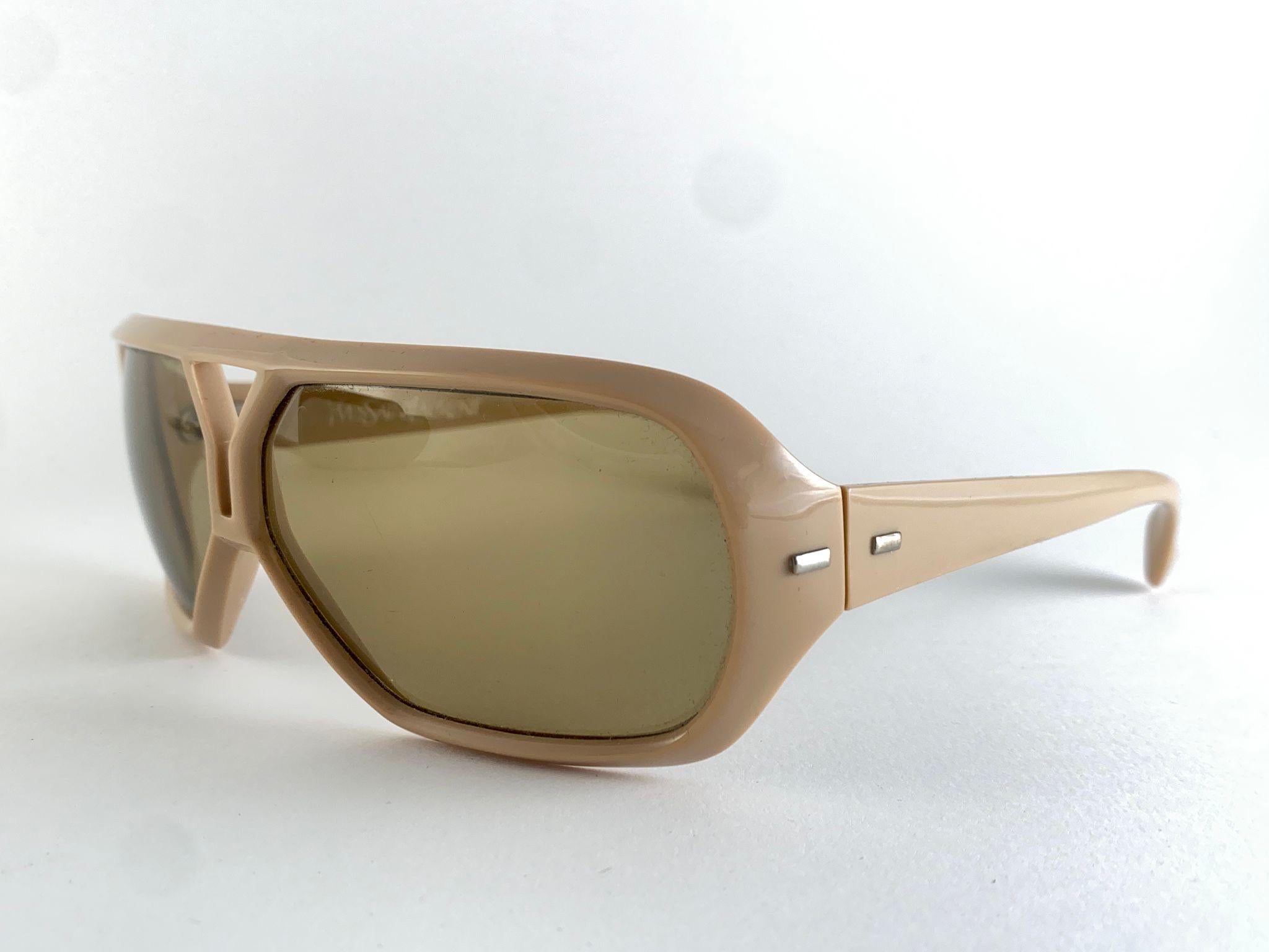 Vintage Yves Saint Laurent YSL Bug Eye 1980 France Sunglasses en venta 3