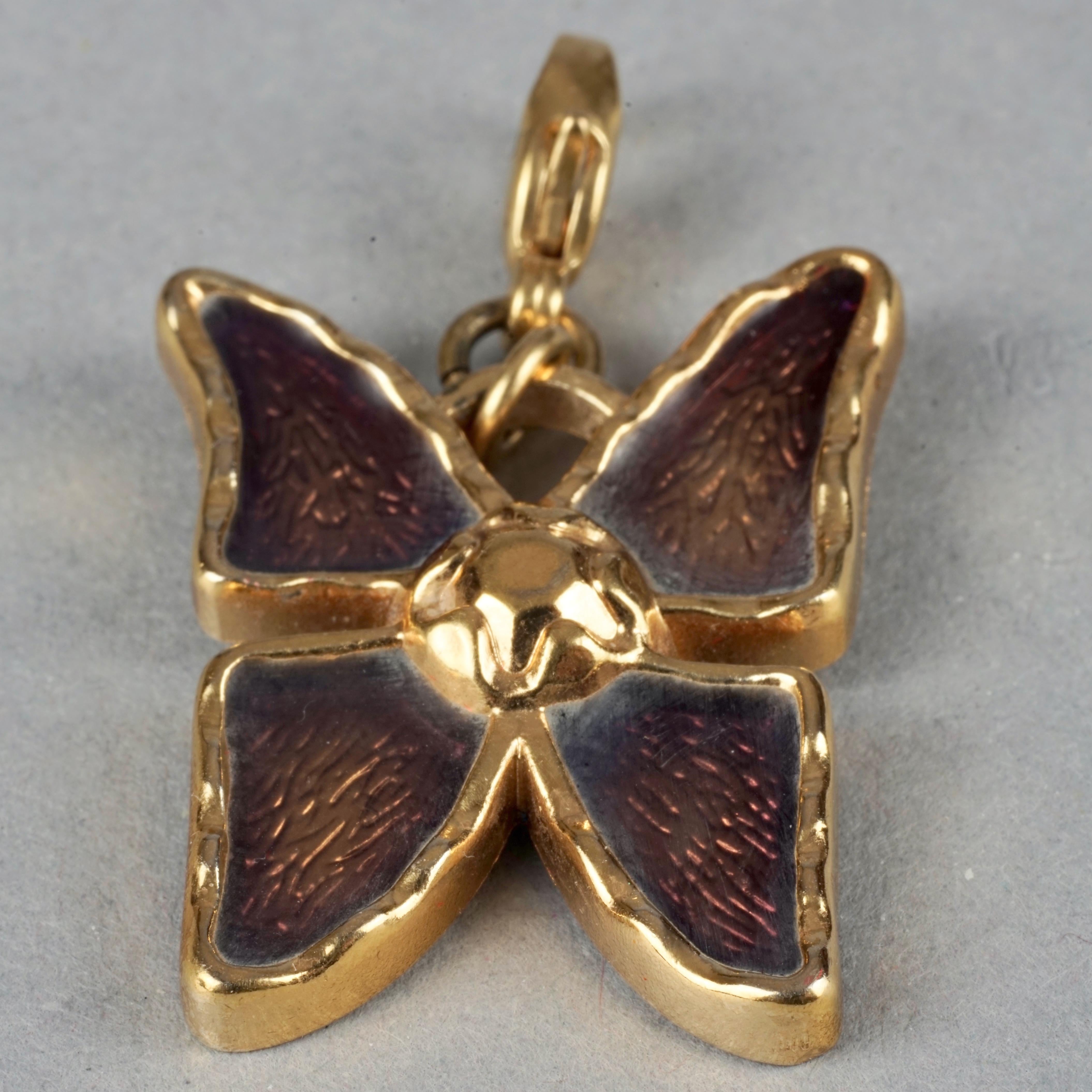 Vintage YVES SAINT LAURENT Ysl Butterfly Enamel Charm Pendant Necklace In Excellent Condition For Sale In Kingersheim, Alsace